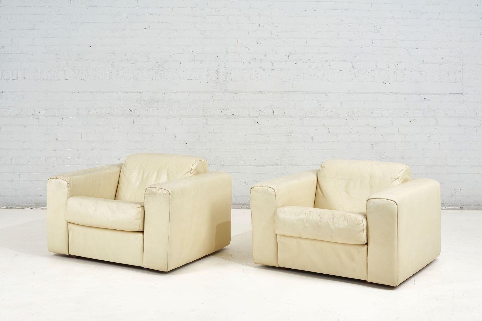 American Baron Lounge Chairs by Robert Haussmann for Stendig, Cream Leather, 1970 For Sale