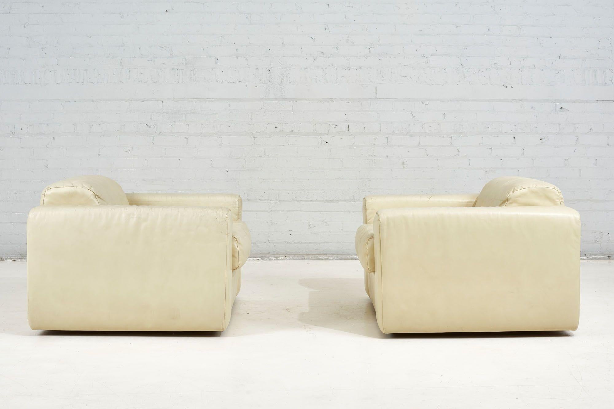 Late 20th Century Baron Lounge Chairs by Robert Haussmann for Stendig, Cream Leather, 1970 For Sale