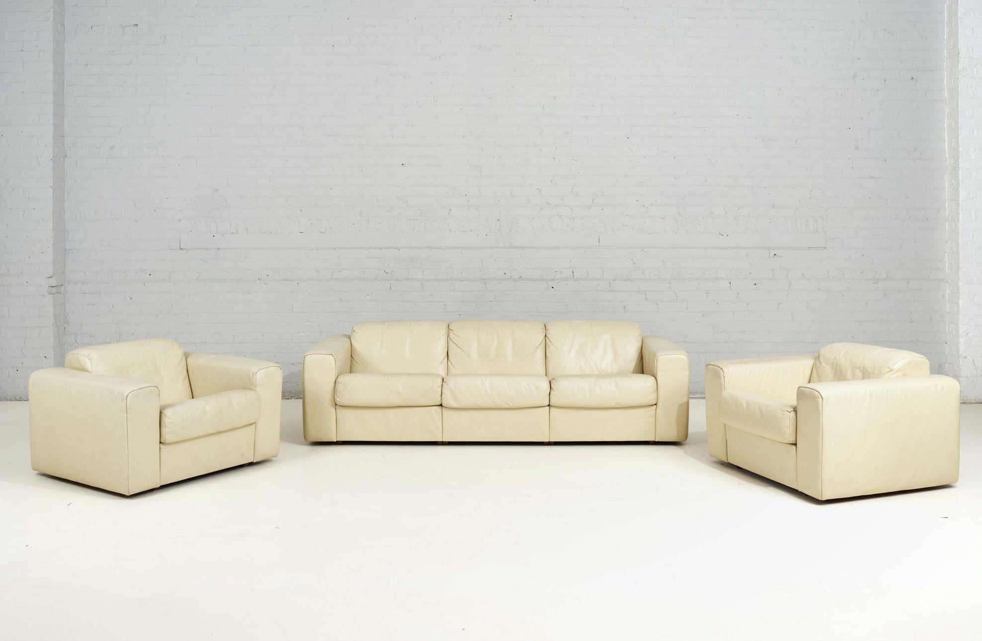 Baron Sofa by Robert Haussmann for Stendig. cream leather, 1970. Original leather with beautiful patina. Pair of chairs are sold in separate listing.

