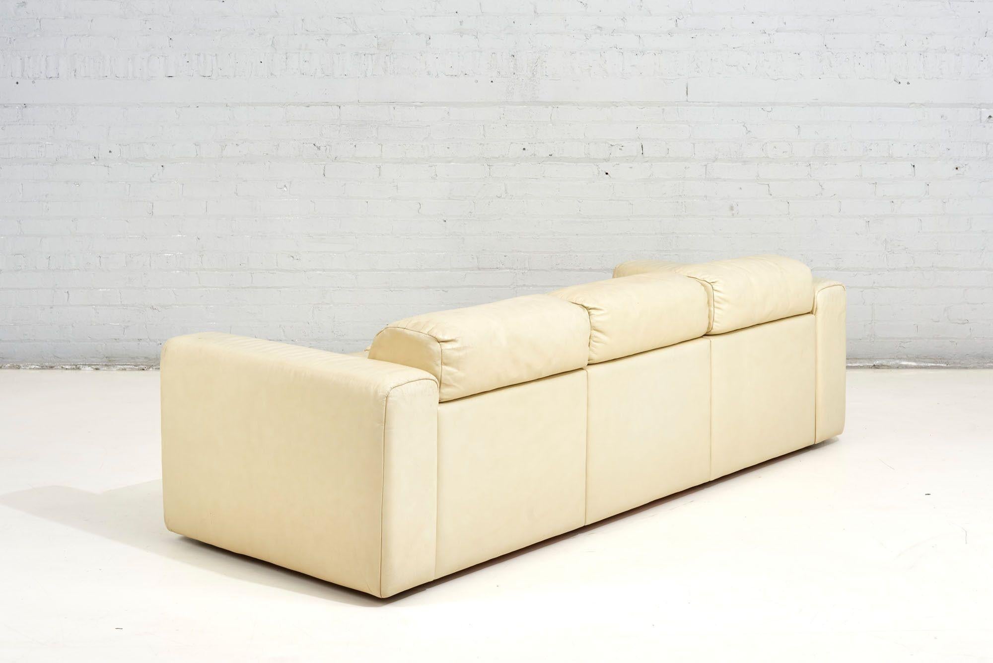 Late 20th Century Baron Sofa by Robert Haussmann for Stendig, Cream Leather, 1970 For Sale