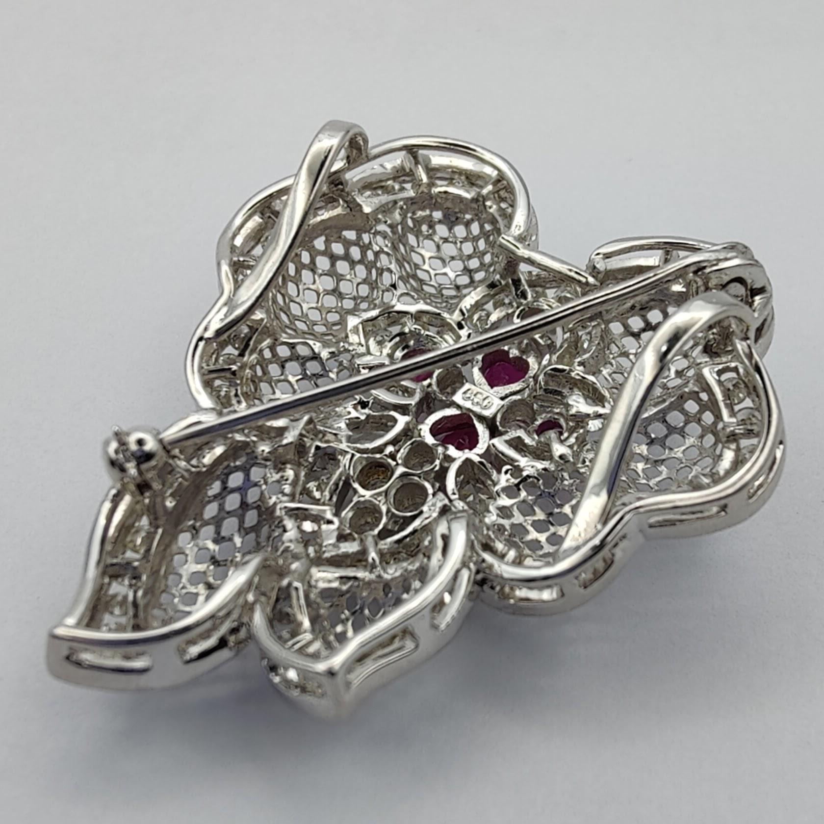 Baroque 0.78 Carat Ruby and 2.7 Carat Diamond Pendant Brooch in 18k White Gold For Sale 1