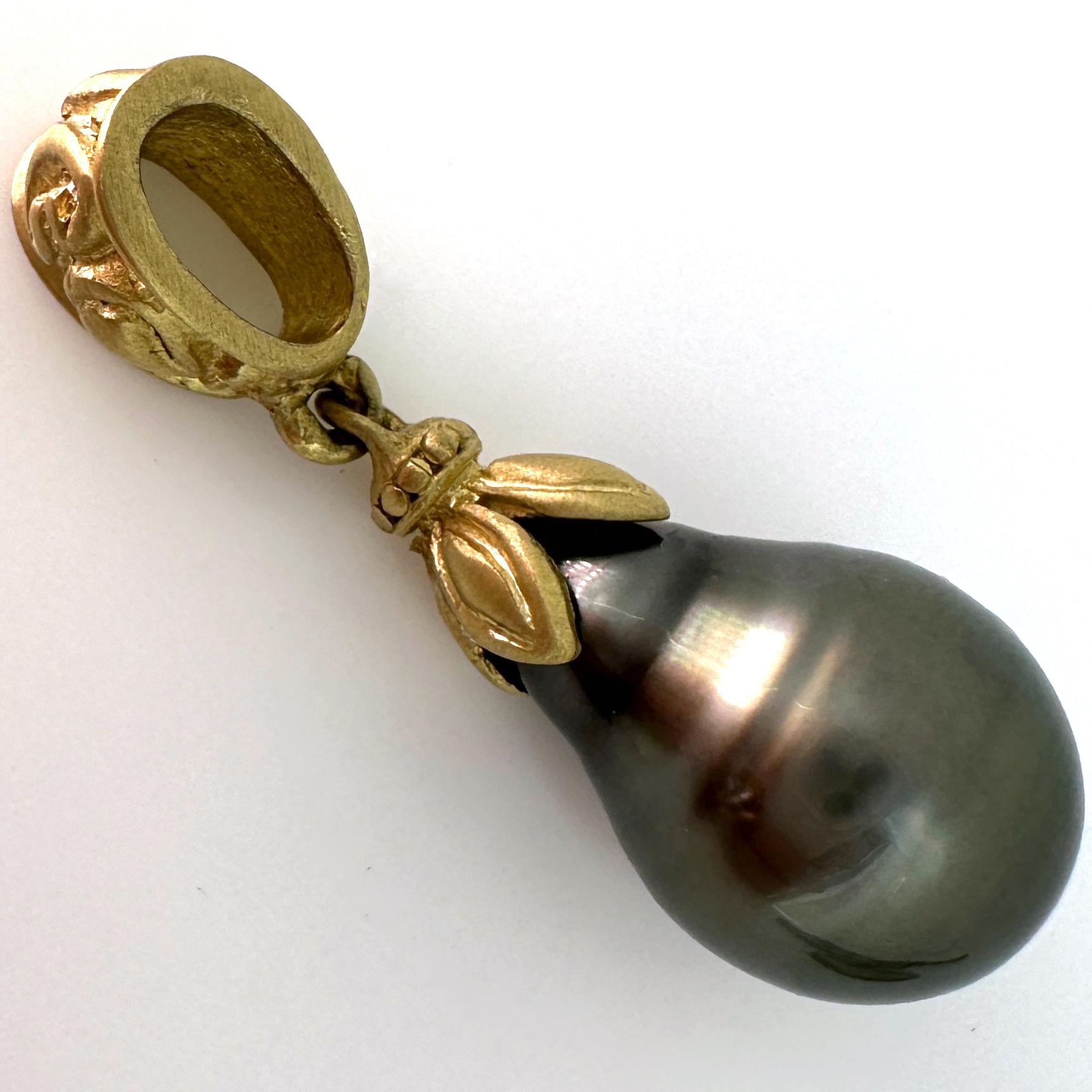 Uncut Two-Piece 18K Gold & 14mm Baroque Tahitian Pearl Pendant on Apatite/Iolite Chain For Sale