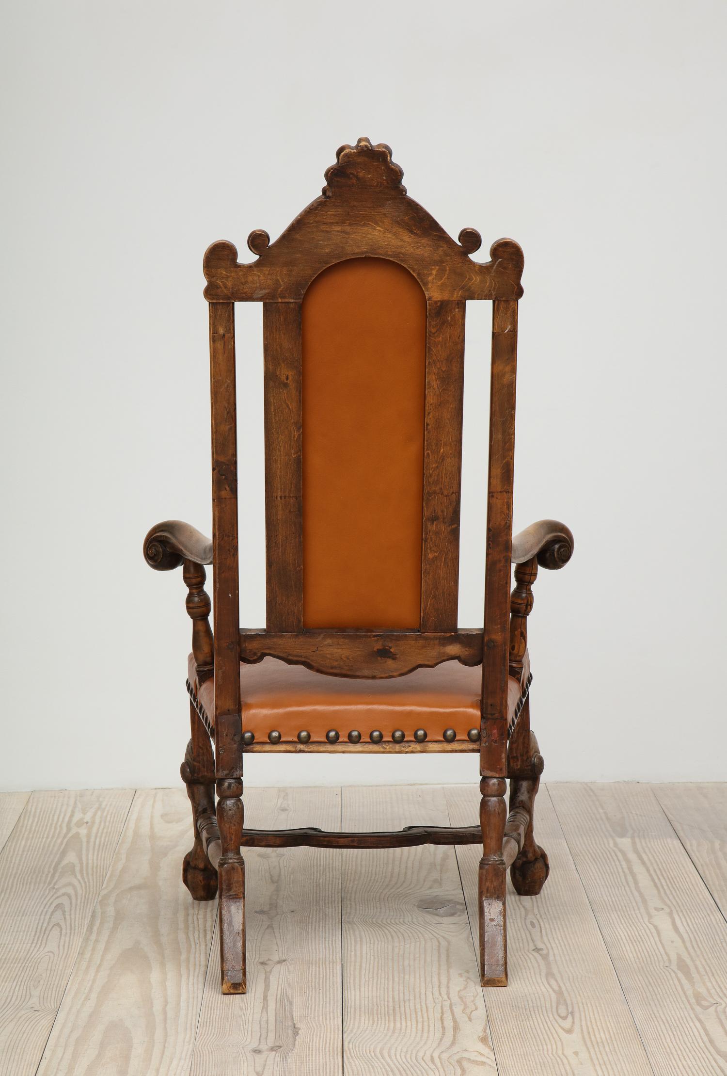 Barocker Sessel aus dem 18. Jahrhundert mit Original-Messingstempel, Schweden, um 1740 im Angebot 3