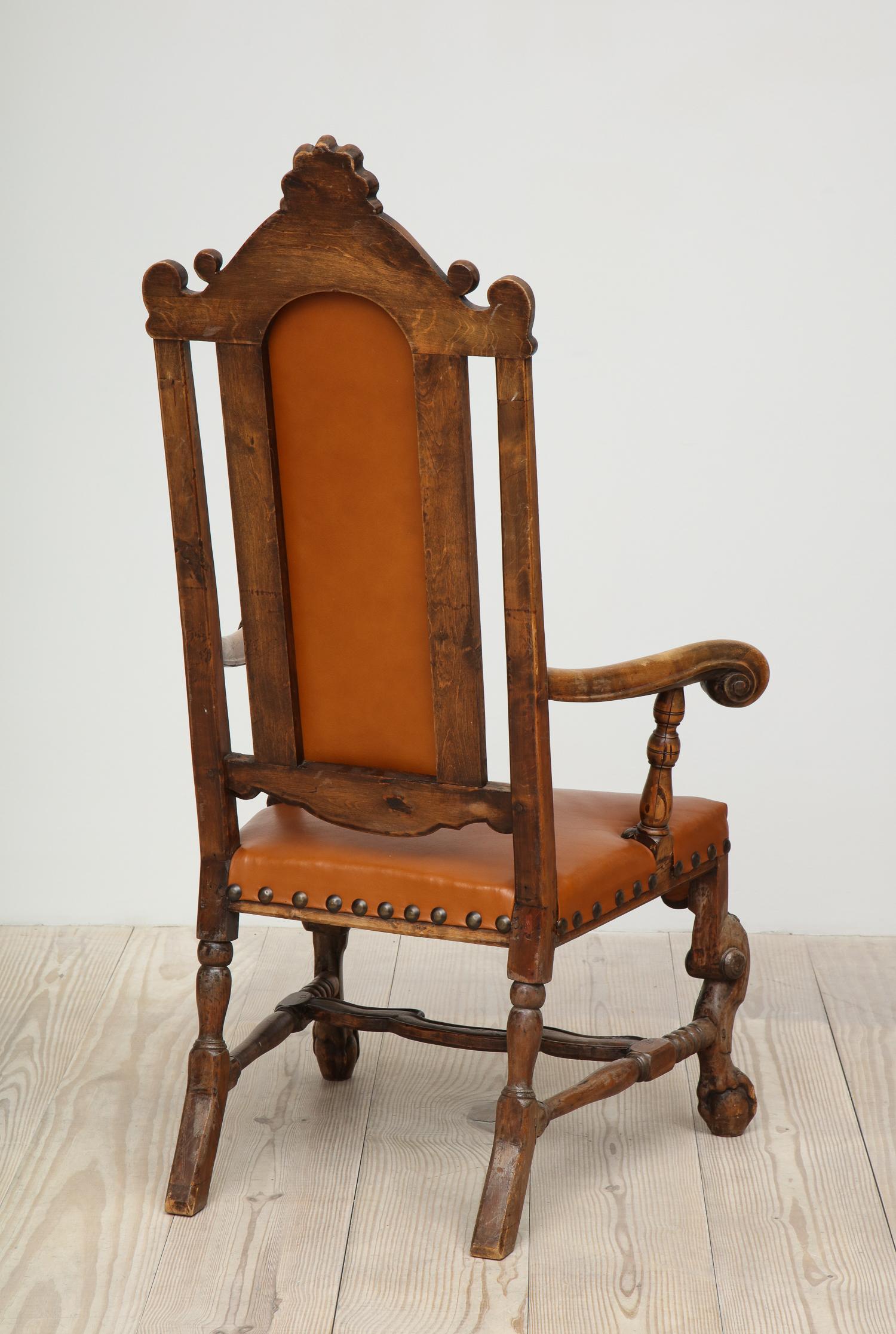 Barocker Sessel aus dem 18. Jahrhundert mit Original-Messingstempel, Schweden, um 1740 im Angebot 2
