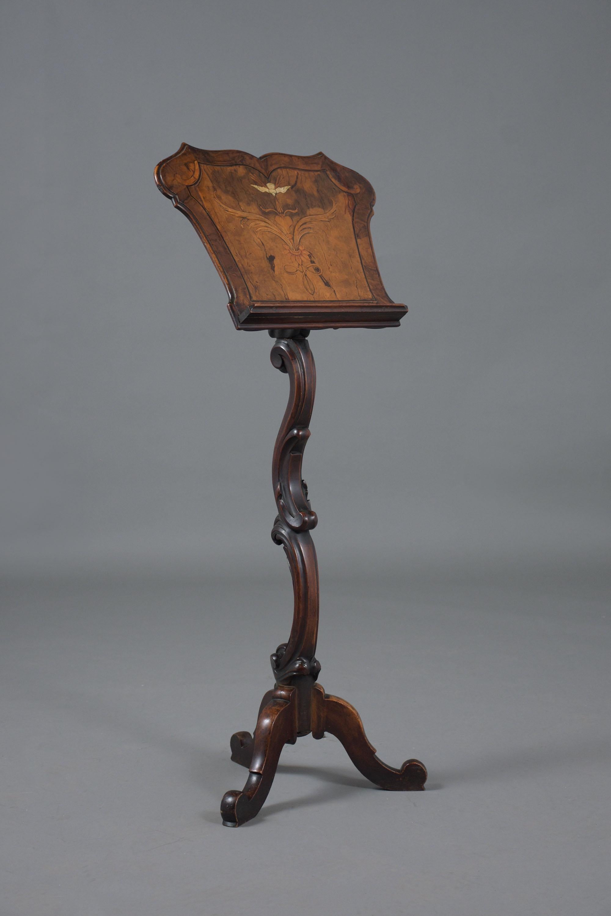 19th Century Carved Music Stand In Good Condition In Los Angeles, CA