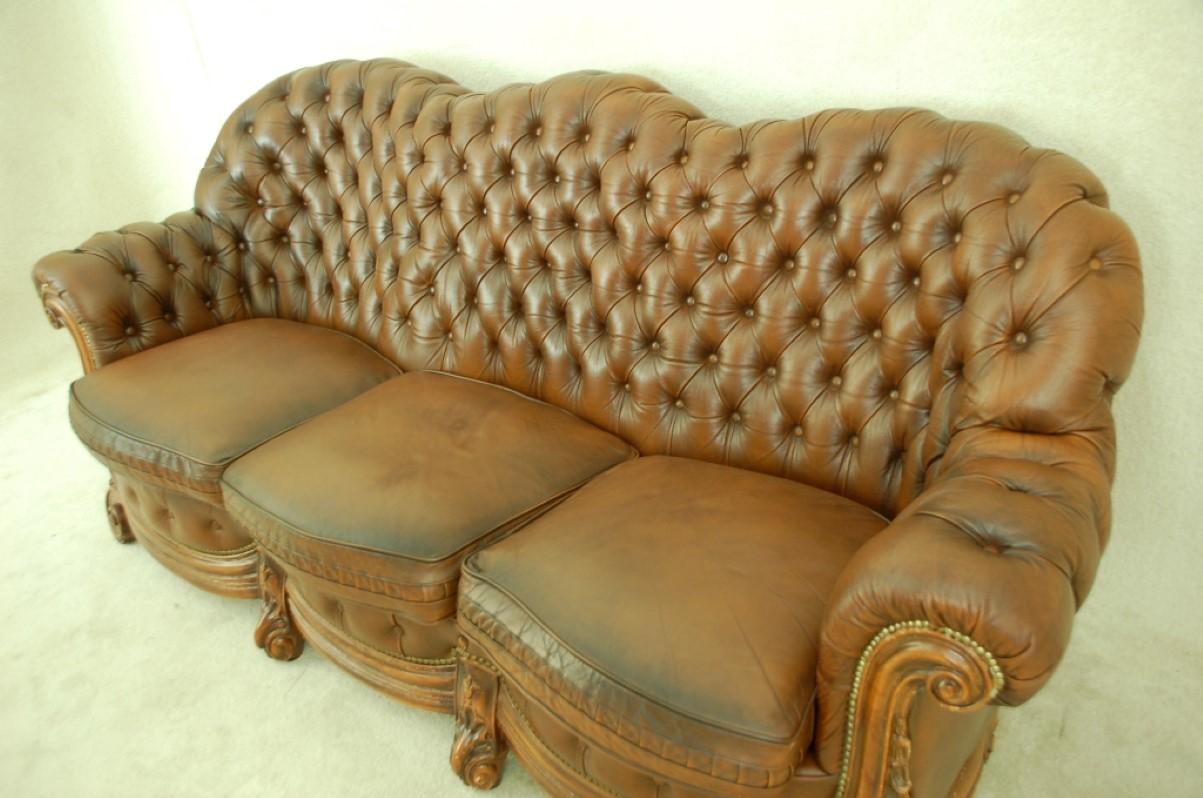 English Baroque 20th Century Chesterfield Settee Special Rare to Find 3 + 2 + 1 +Ottoman For Sale