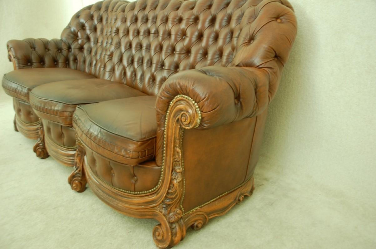Hand-Carved Baroque 20th Century Chesterfield Settee Special Rare to Find 3 + 2 + 1 +Ottoman For Sale