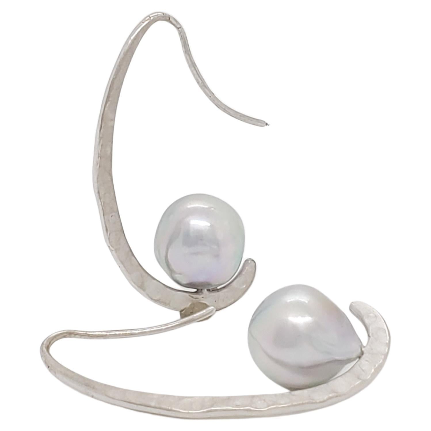 Baroque Akoya Pearl Dangle Earring in 18k White Gold