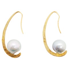 Baroque Akoya Pearl Dangle Earring in 18k Yellow Gold
