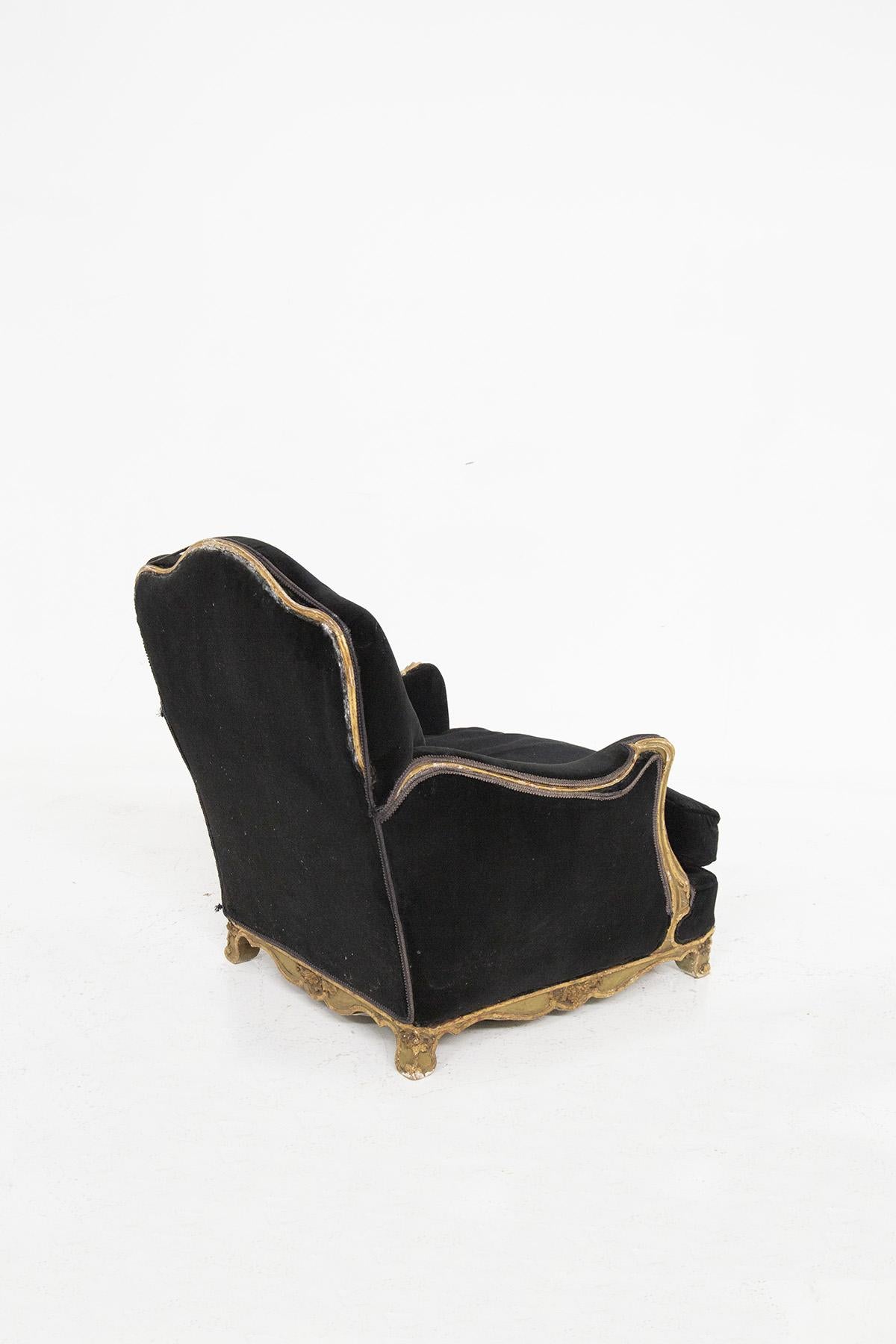 Baroque Armchair in Giltwood and Black Velvet For Sale 1