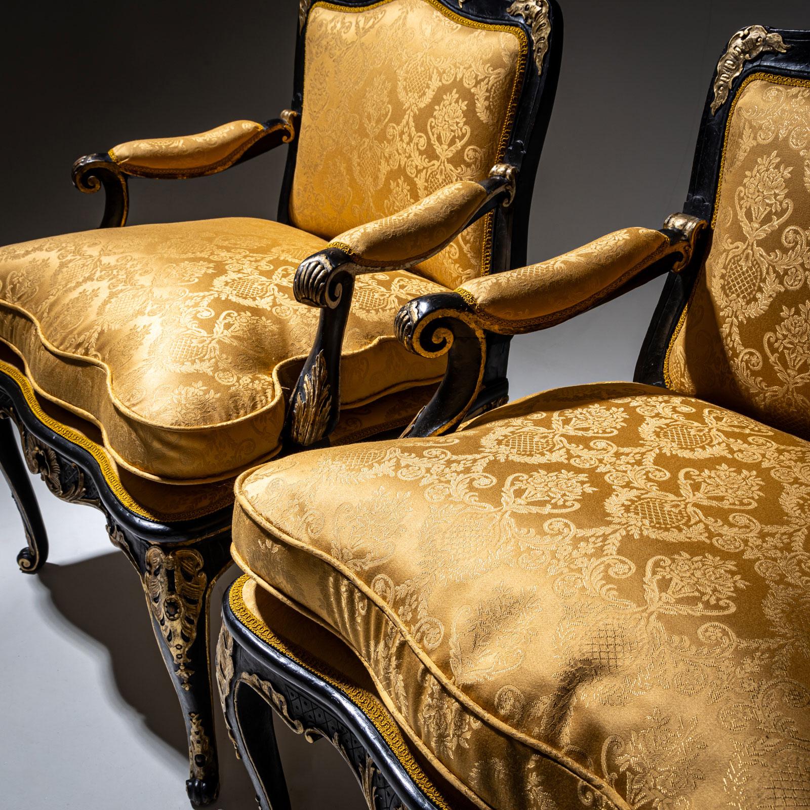 Sillones barrocos, mediados del siglo XVIII Tela en venta