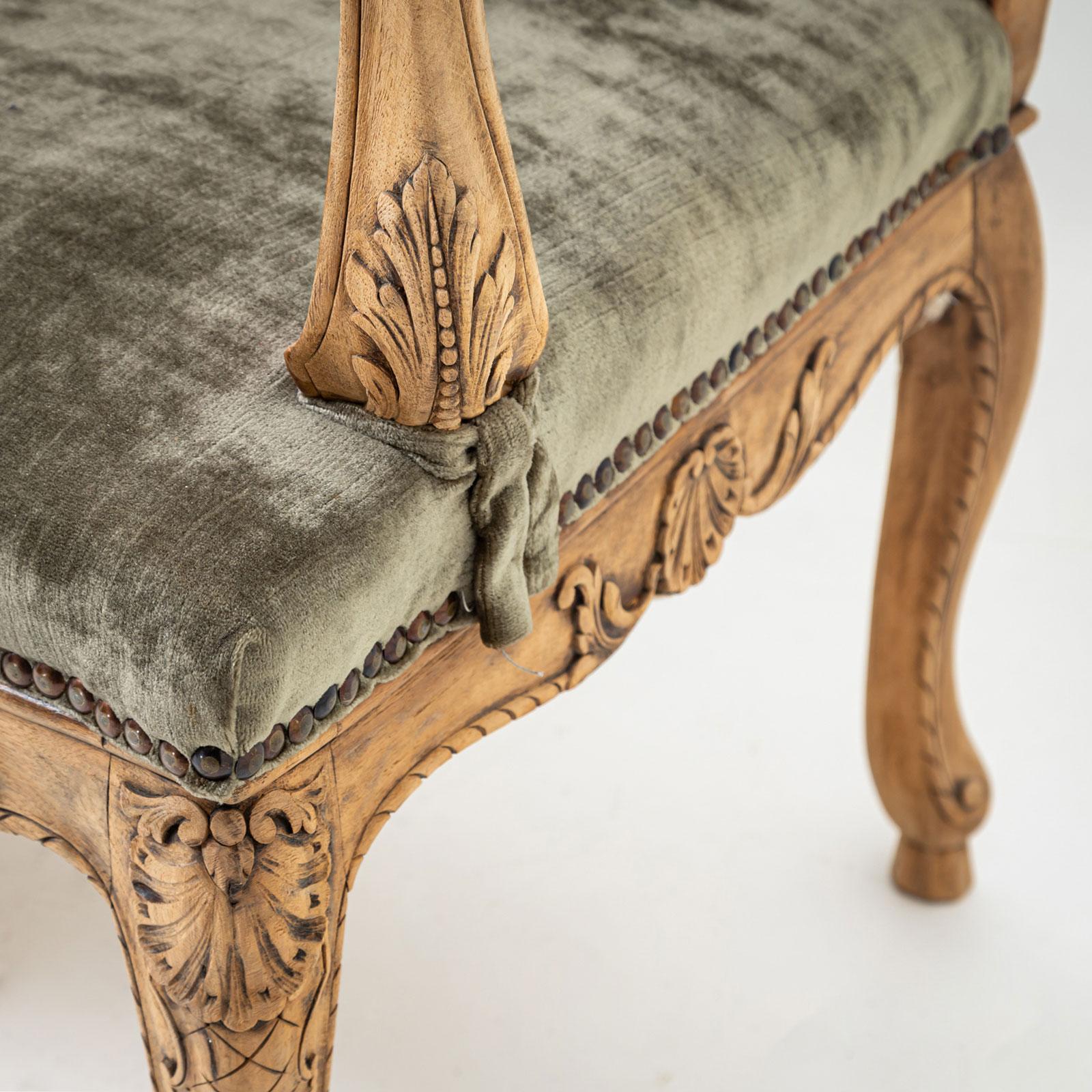 Velours Banc baroque avec tapisserie en velours vert, 18ème siècle en vente