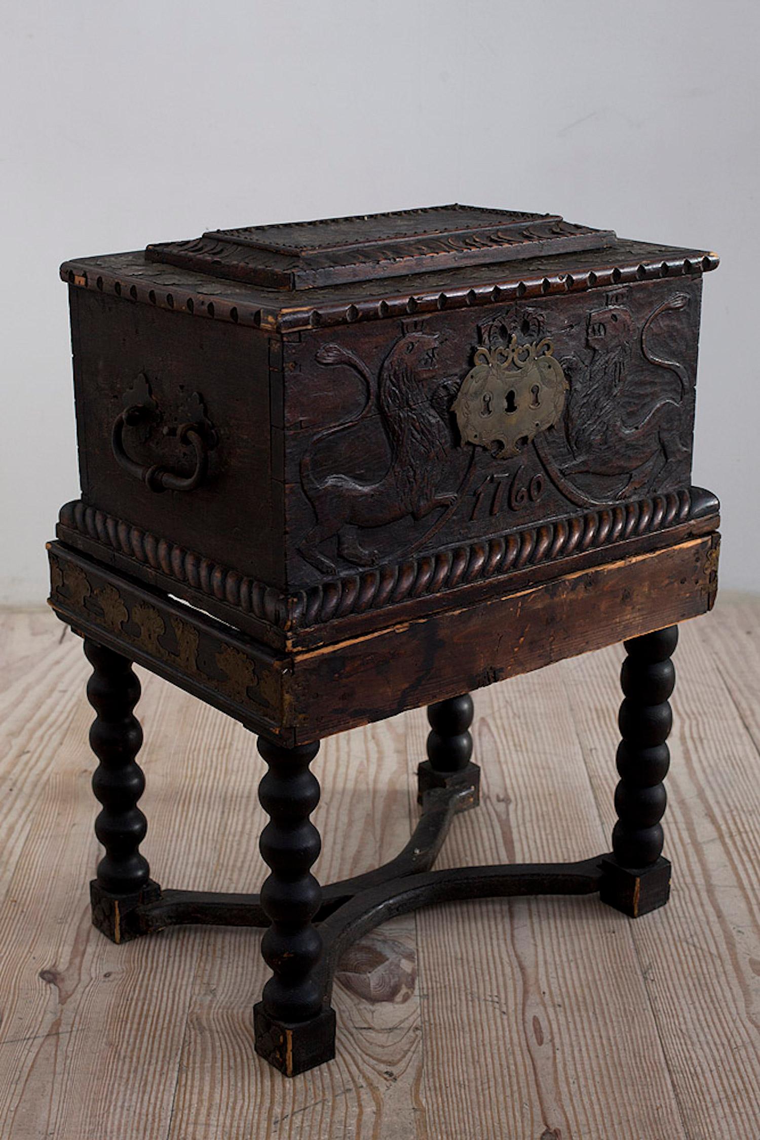 Baroque Box with Interior Paint on Stand, Origin Norway, Dated 1760 7