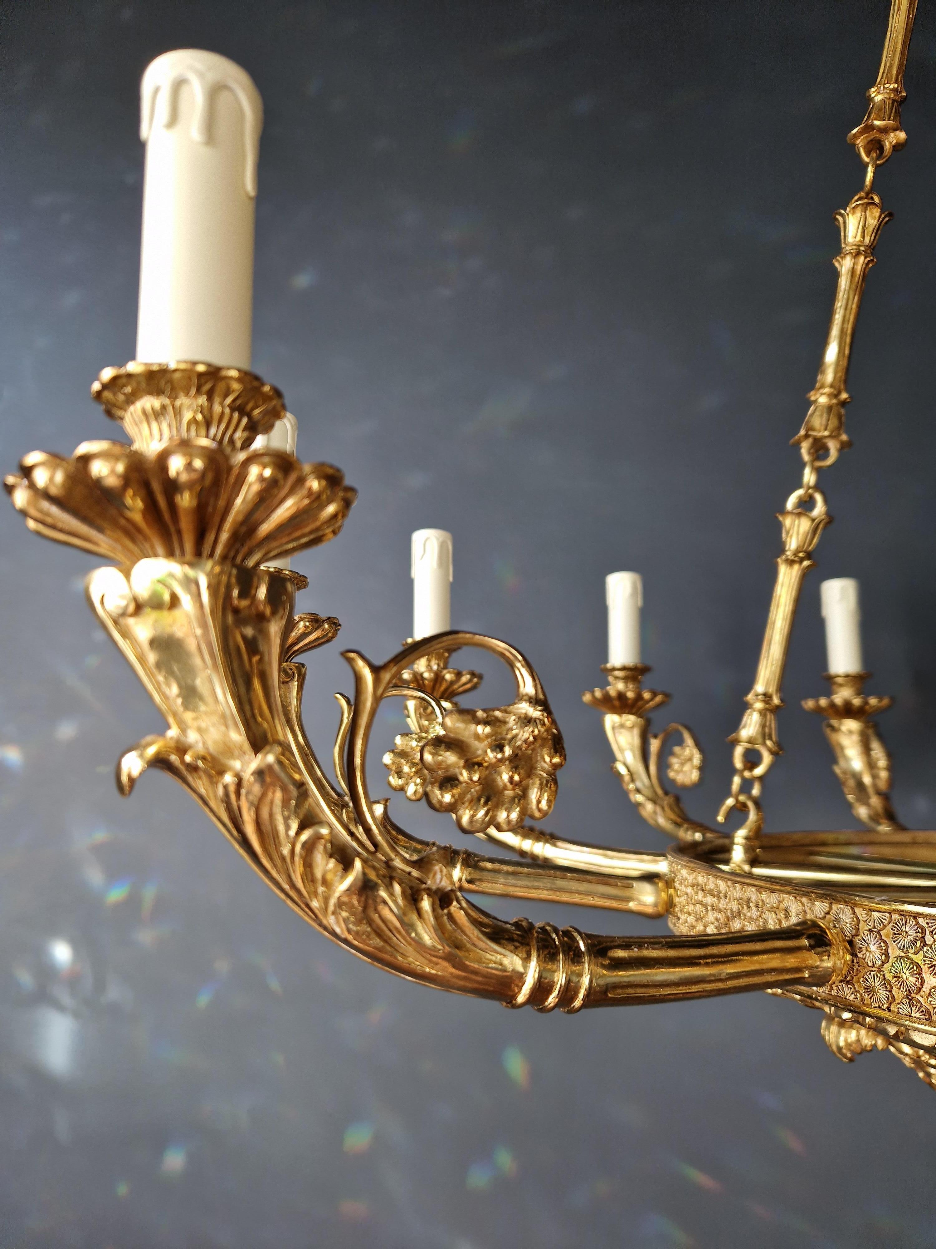 Lustre Empire baroque laiton lustre cristal lustre or antique en vente 3