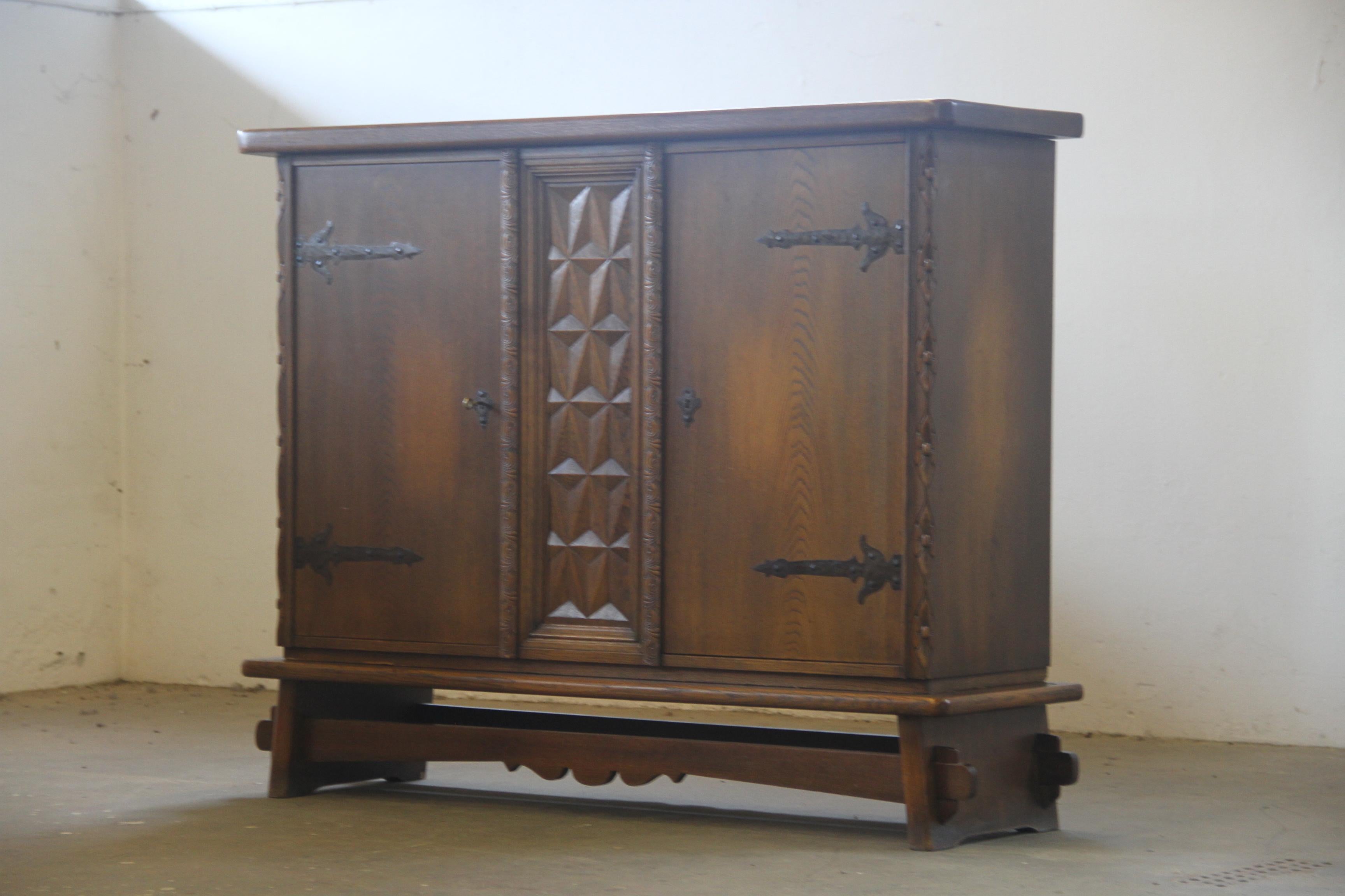 Baroque Brutalist Style Oak Cabinet Danish 1960s In Good Condition For Sale In Store Heddinge, DK