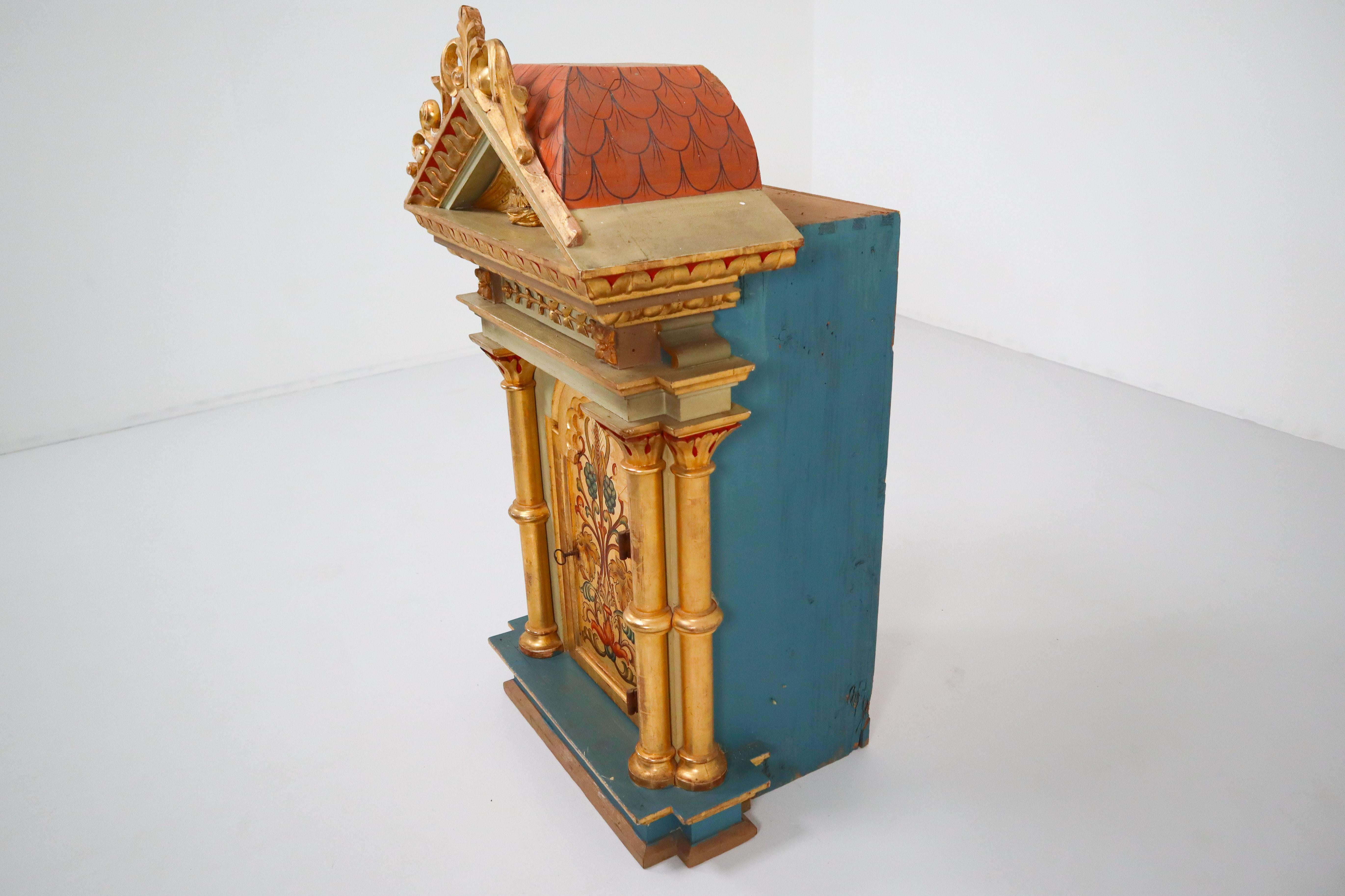 Baroque Cabinet in Gold Color Painted Germany Early 19th Century 4
