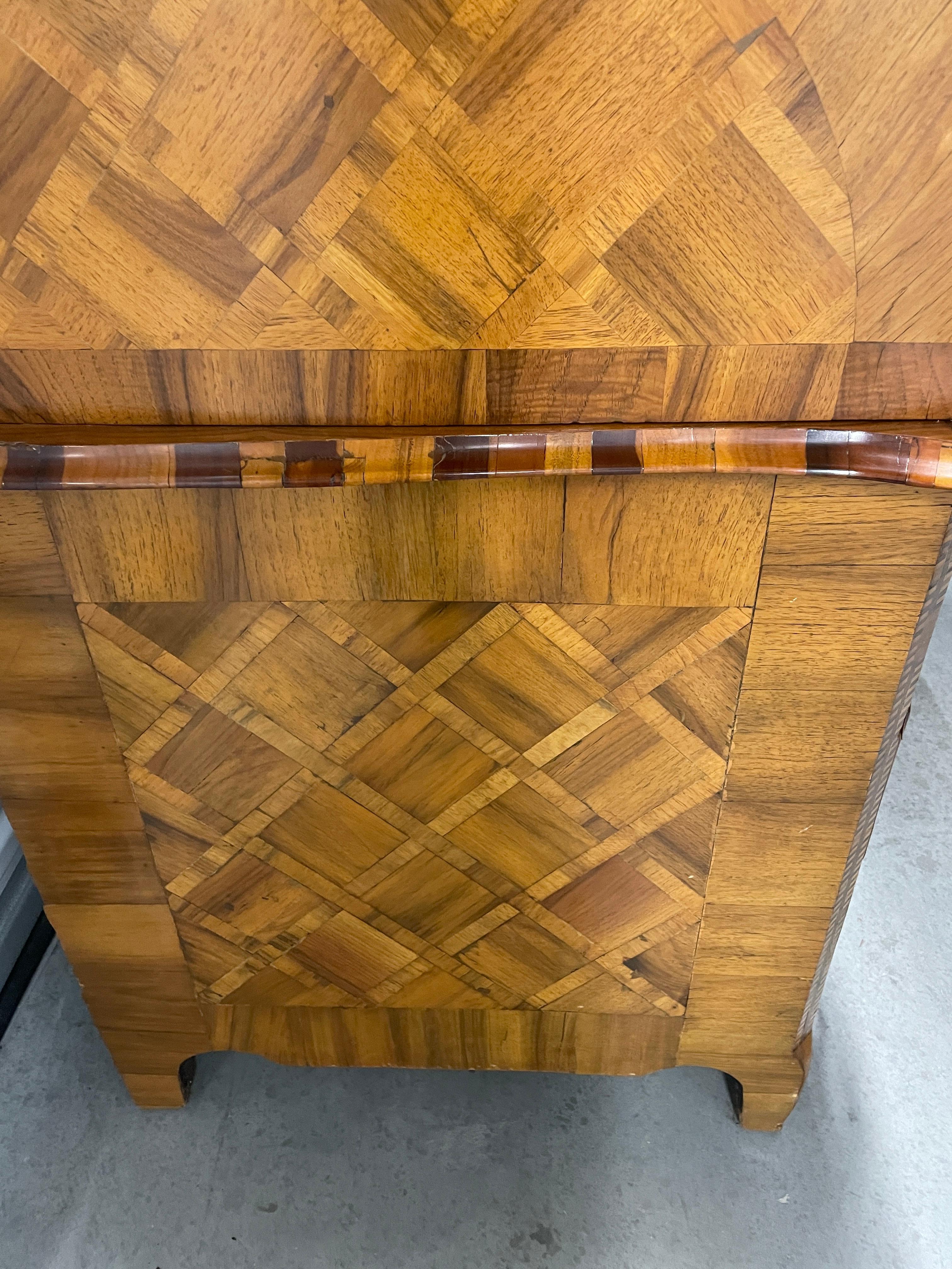 Meuble de rangement baroque avec secrétaire, Allemagne 1760-70 en vente 5