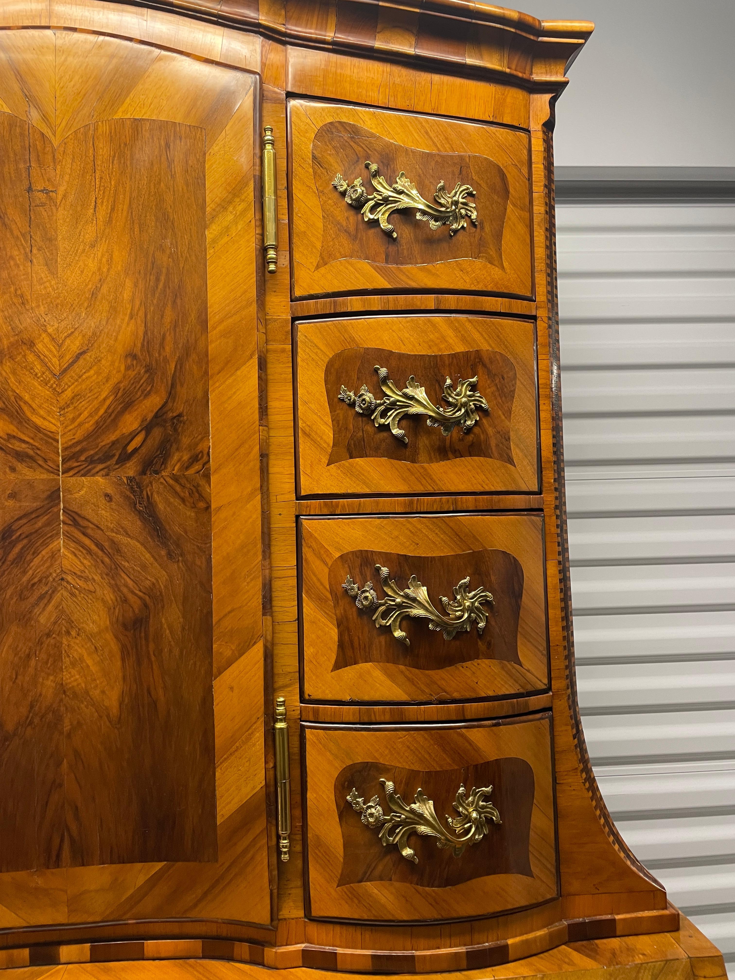 Fin du XVIIIe siècle Meuble de rangement baroque avec secrétaire, Allemagne 1760-70 en vente