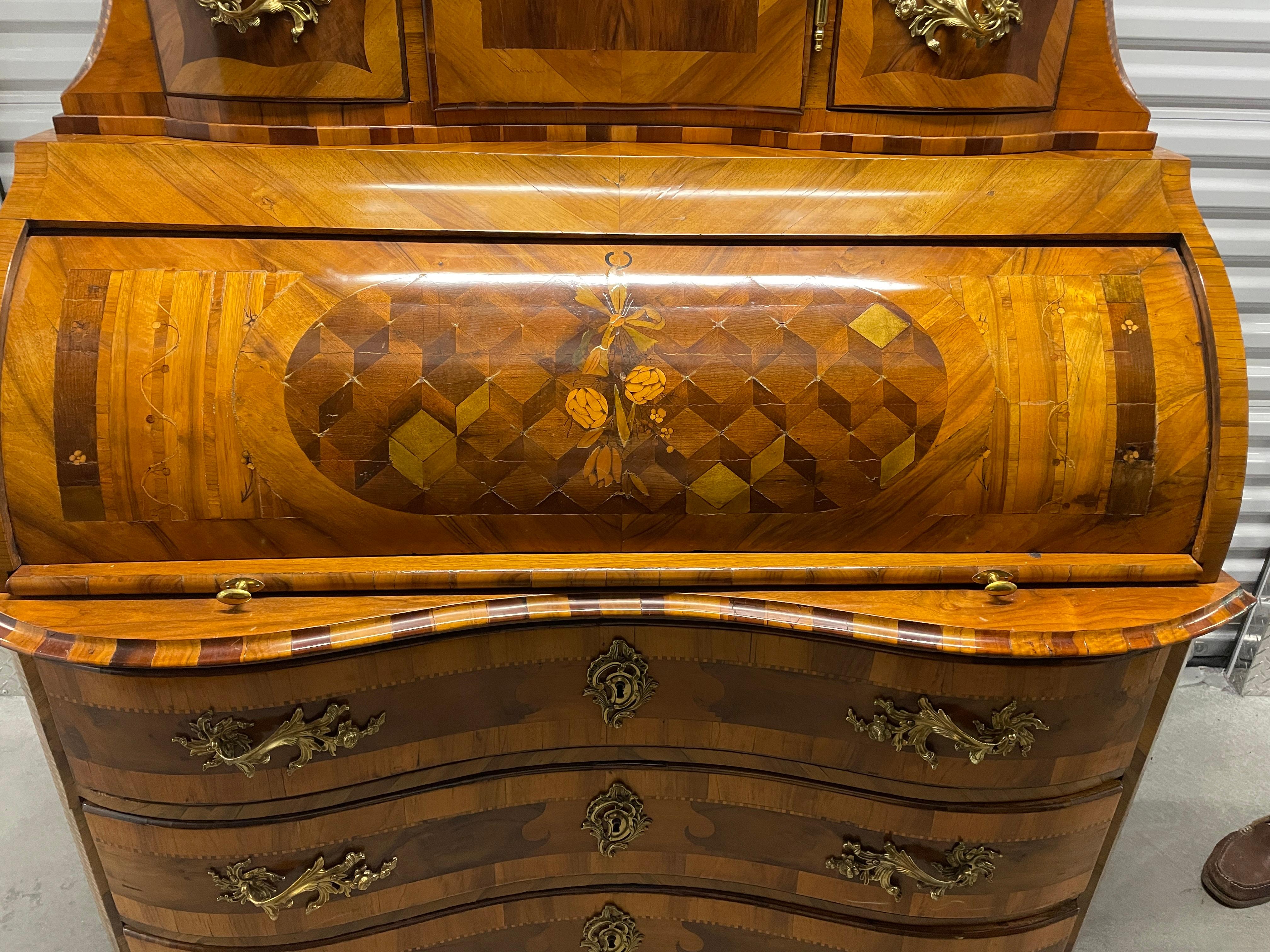 Meuble de rangement baroque avec secrétaire, Allemagne 1760-70 en vente 1