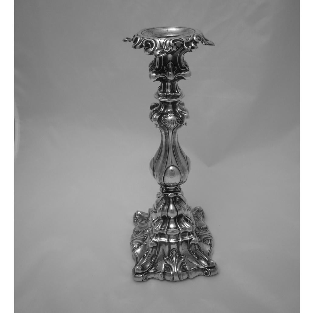 Baroque Candlestick Silver, circa 1750, with Rocailles and Acanthus For Sale 1