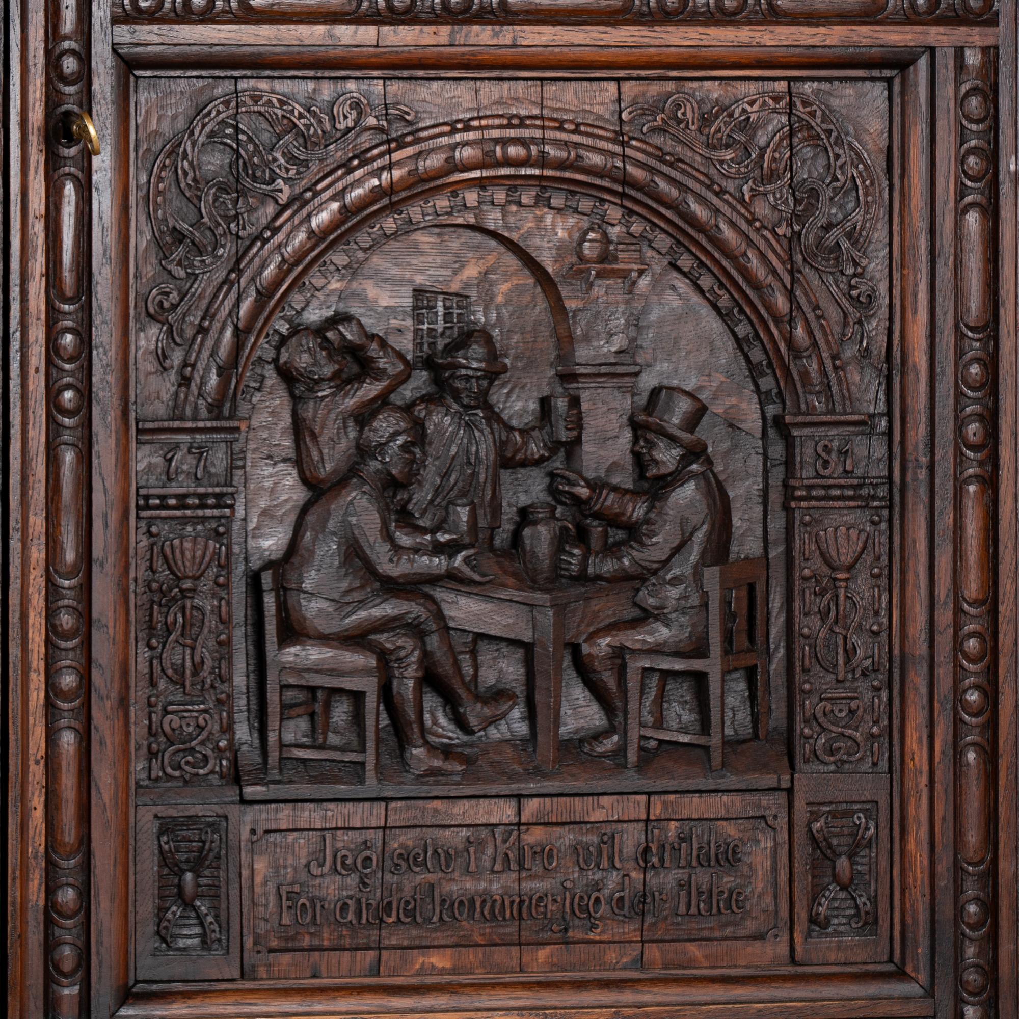 Barockes Schnitzkabinett aus Eiche, Schnapsschrank Bar aus Dänemark um 1860-80 1