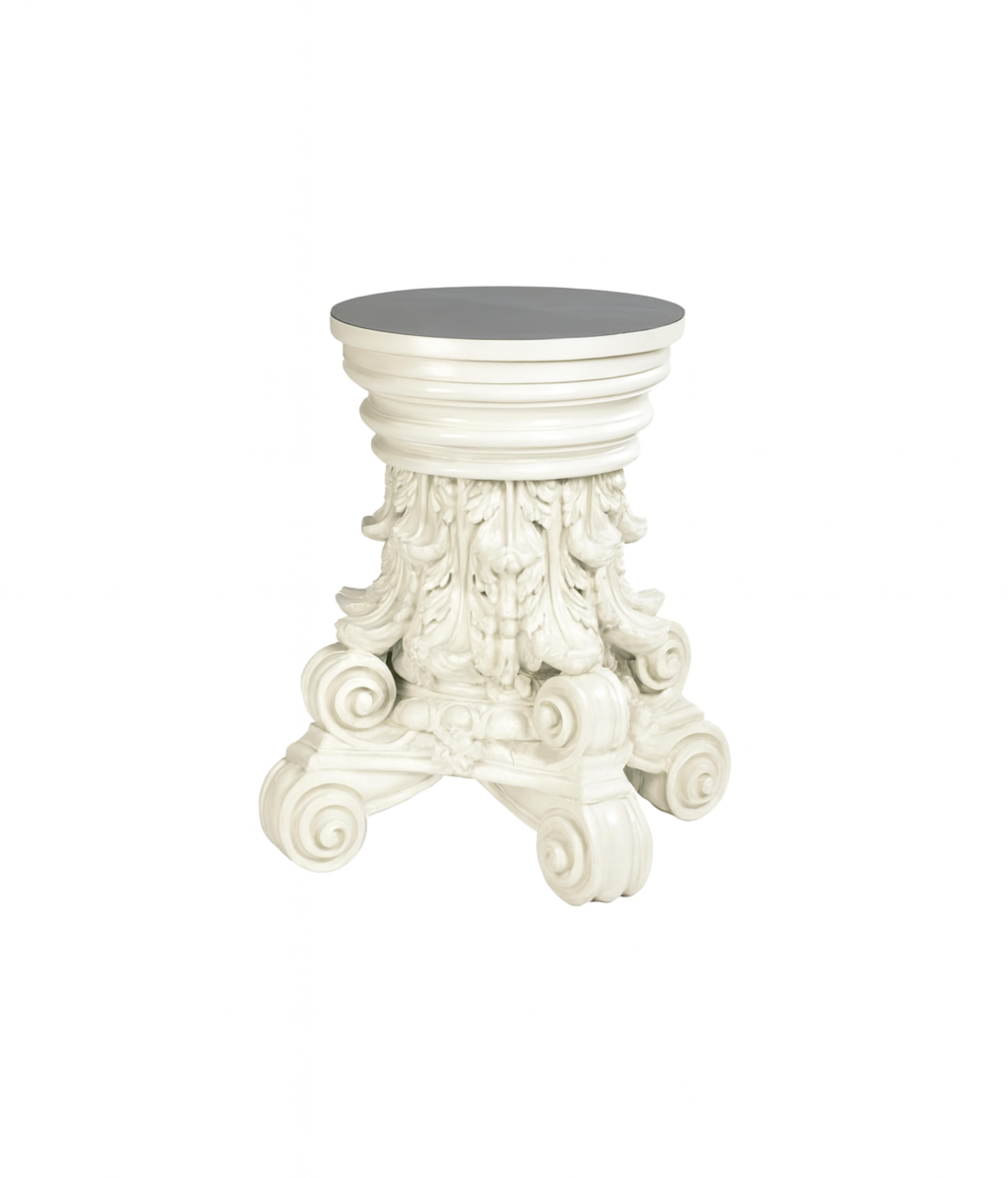 Baroque Carved Off White Capital Pedestal Base,  Early 20th Century In Good Condition For Sale In Lisbon, PT