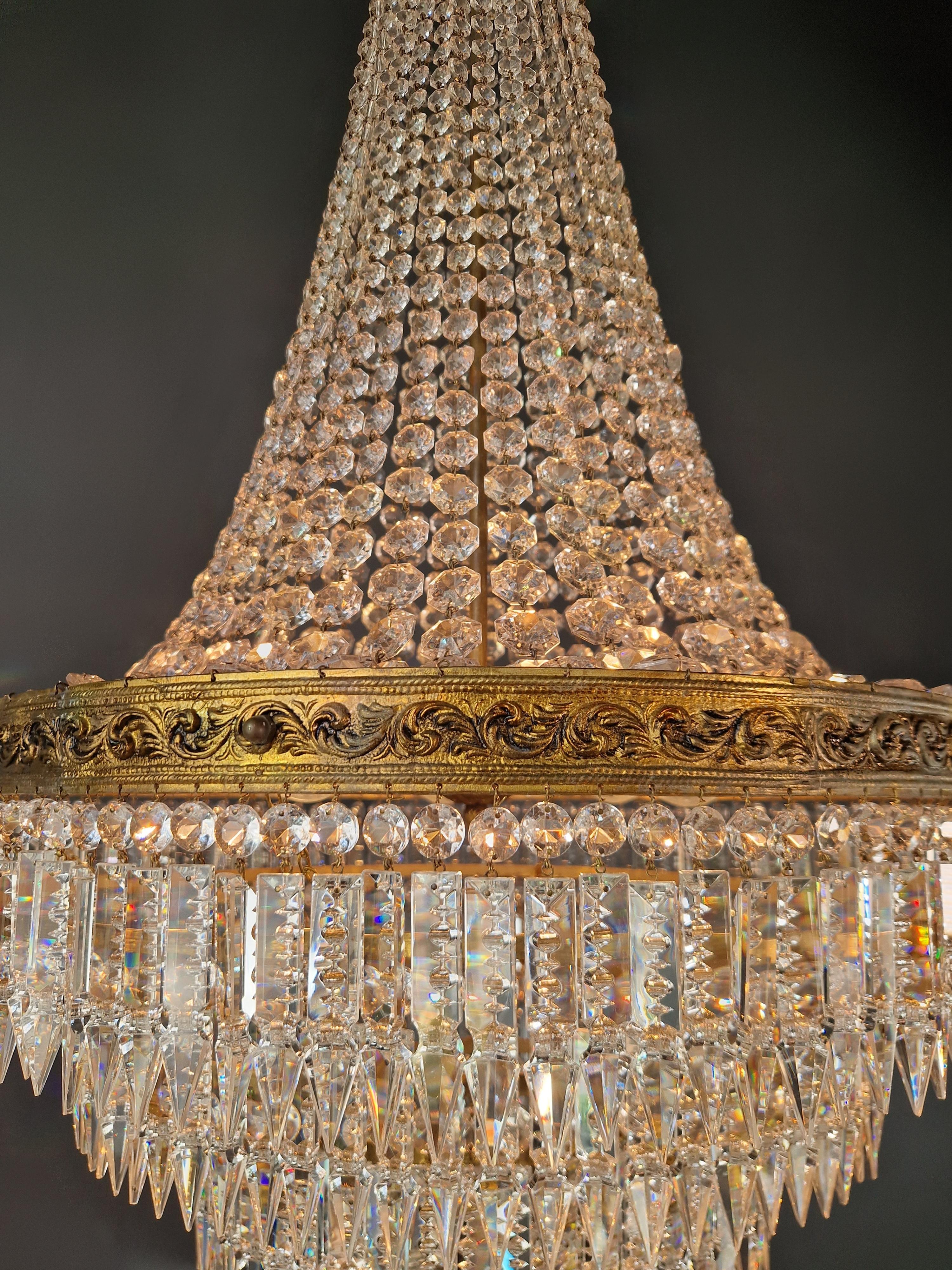 Baroque Chandelier Crystal Empire Brass Sac a Pearl Lustre Ceiling Antique For Sale 7