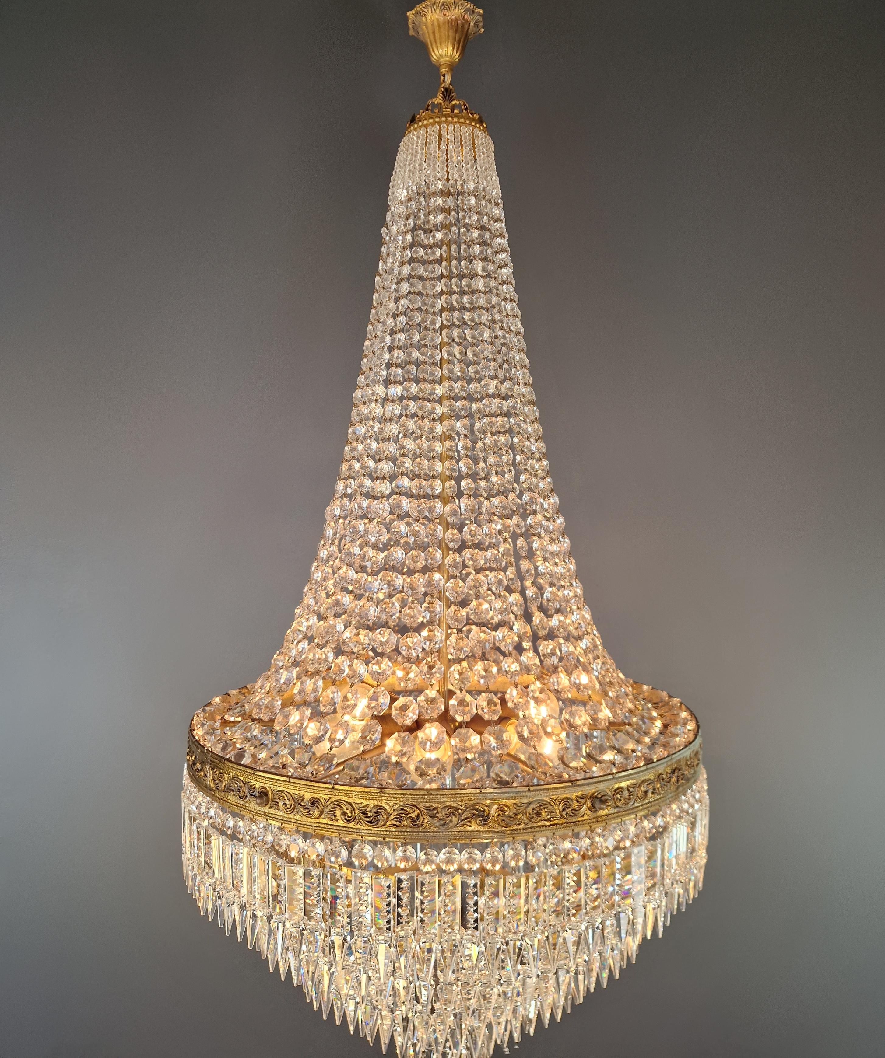 Baroque Chandelier Crystal Empire Brass Sac a Pearl Lustre Ceiling Antique For Sale 11