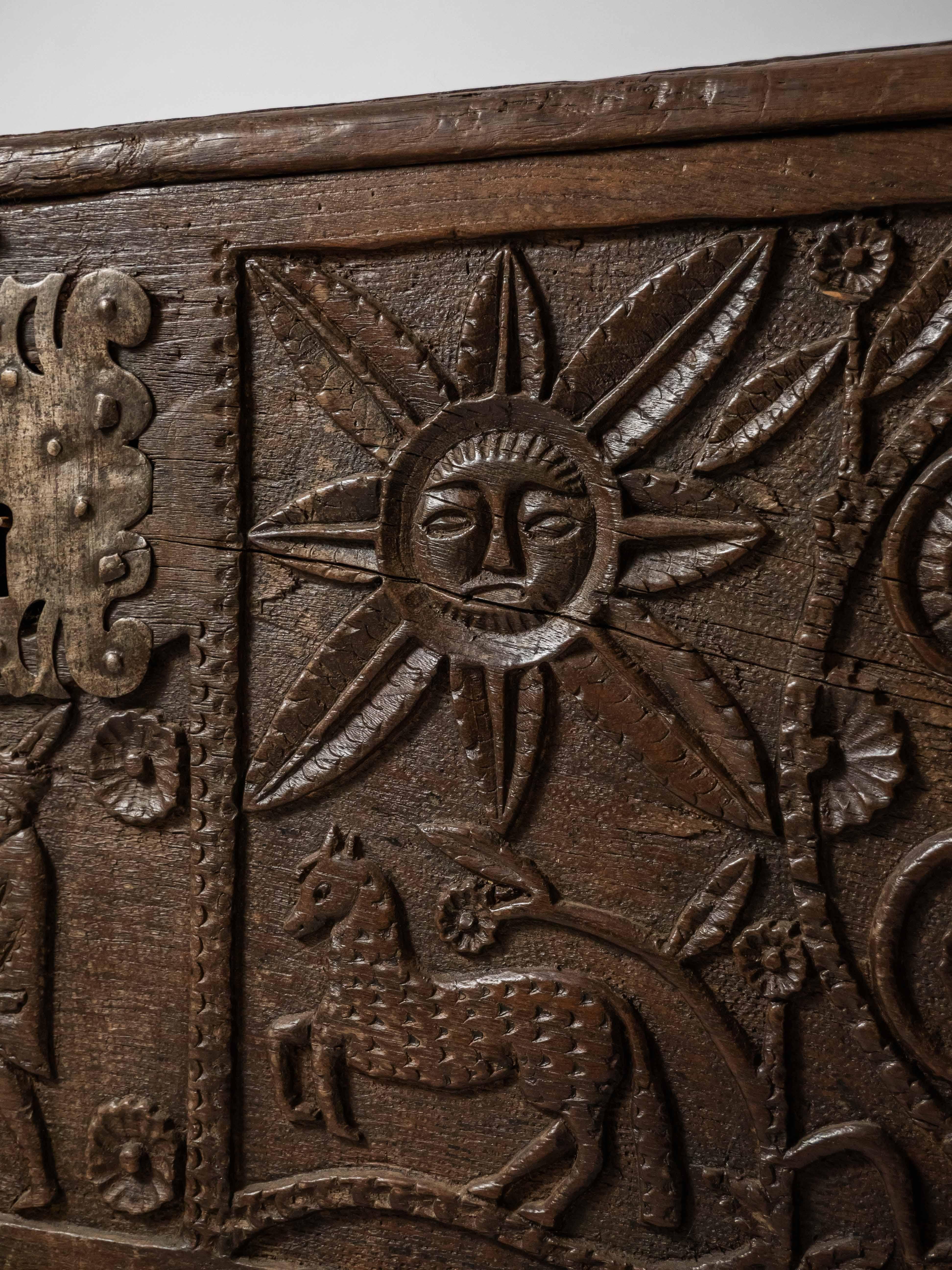 Baroque chest from the 18th century In Good Condition For Sale In STRAČOV, CZ