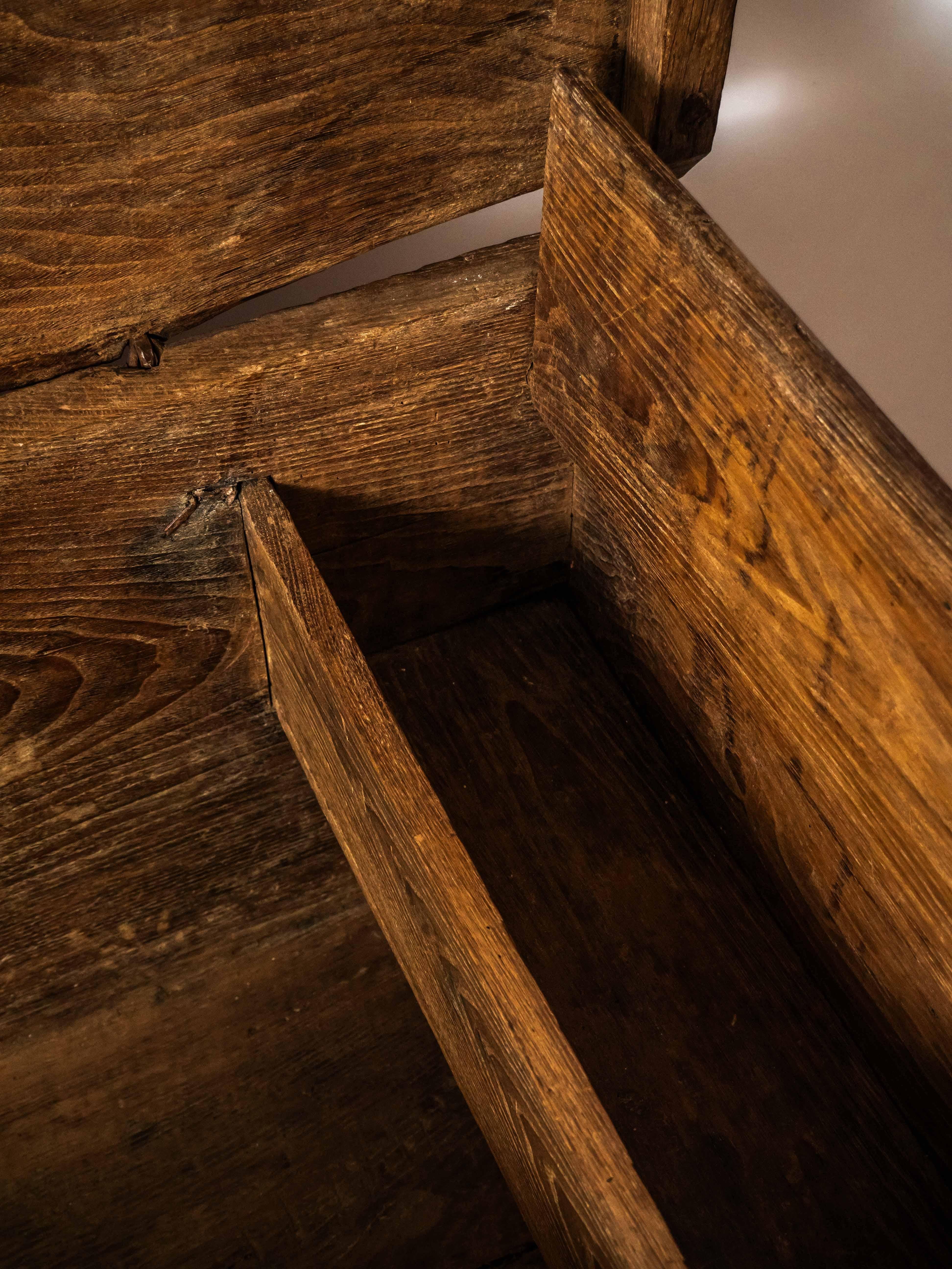 Baroque chest from the 18th century For Sale 2