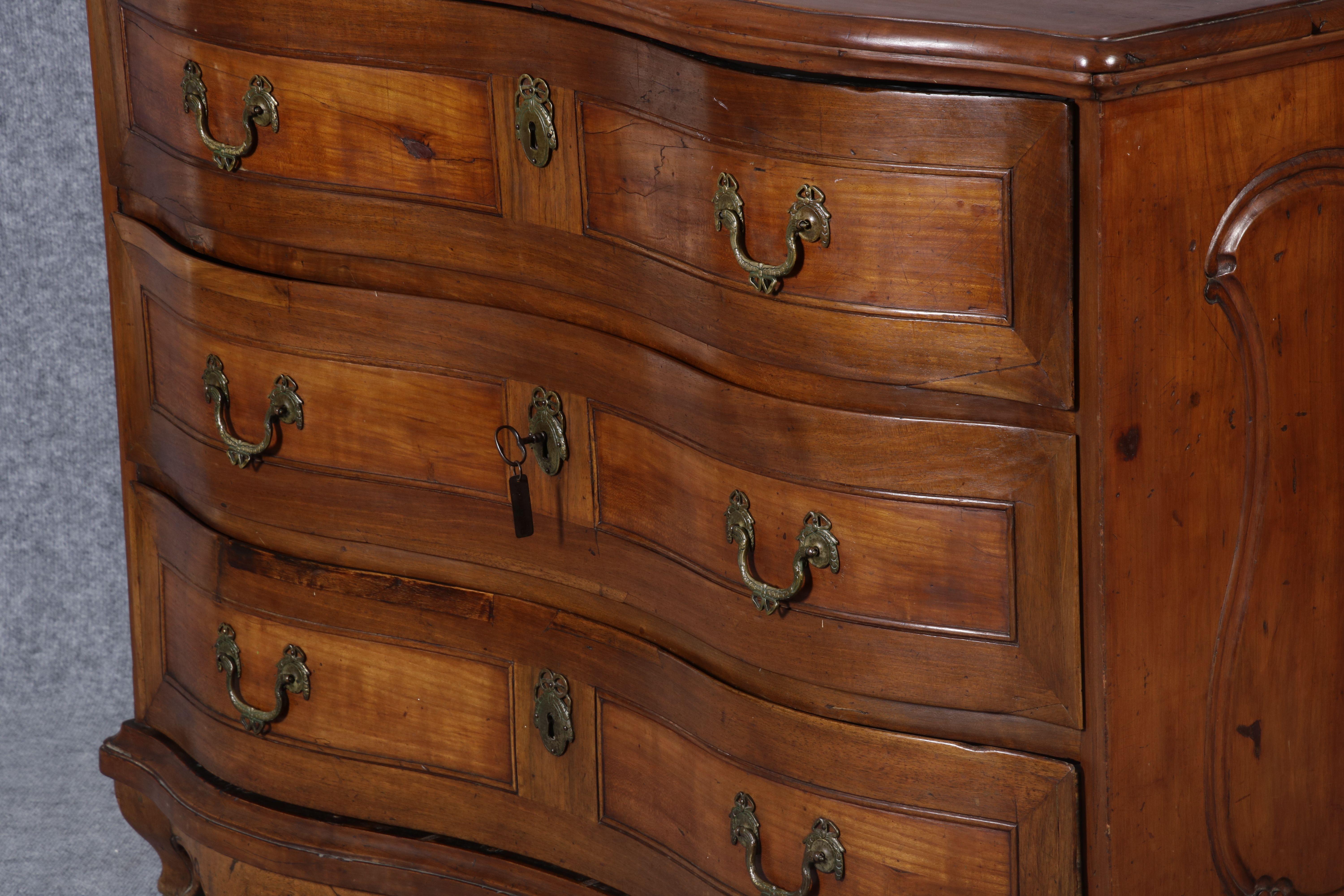 Baroque Chest of Drawers, 18th Century Walnut 6