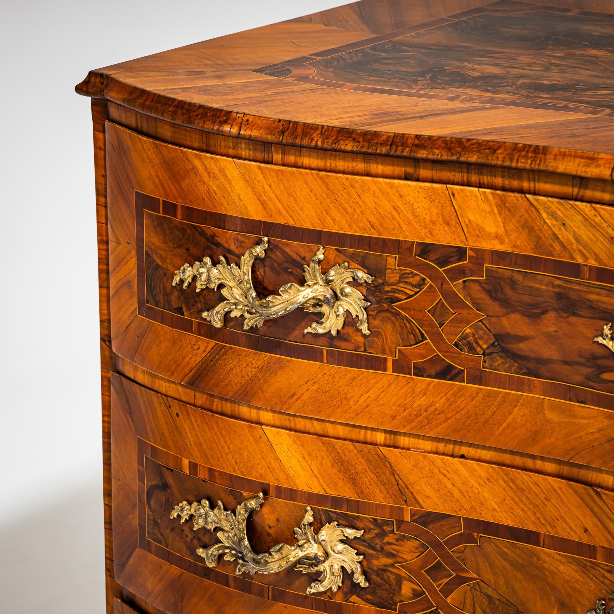 Nutwood Baroque Chest of Drawers, German, Mid-18th Century For Sale