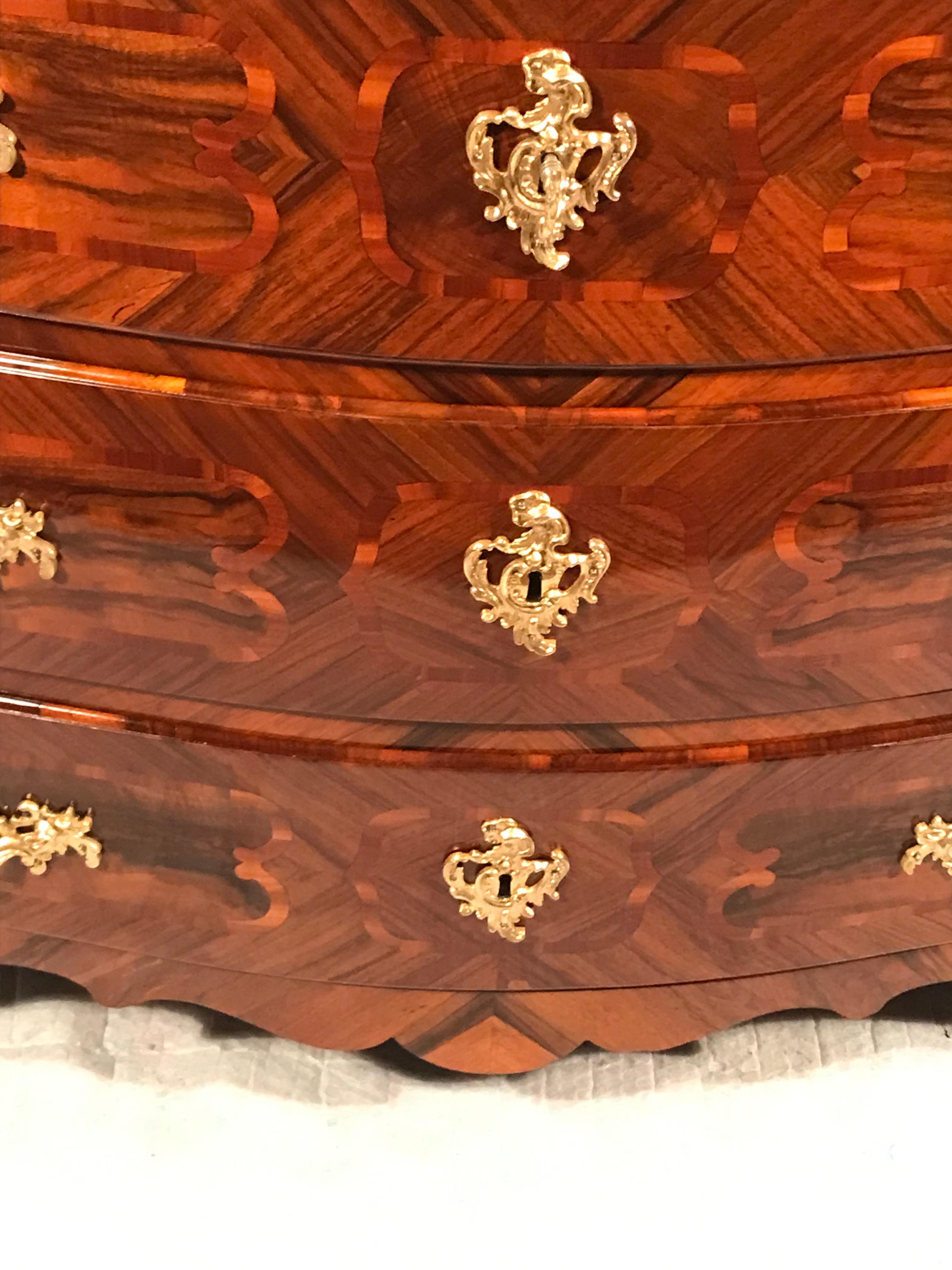 Tedesco Baroque Chest of Drawers, South German 1740-50 in vendita
