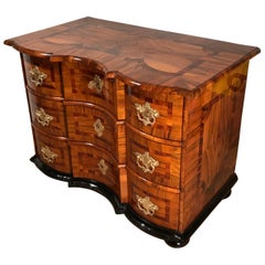 Antique Baroque Chest of Drawers, South Germany, 1750, Walnut Veneer.