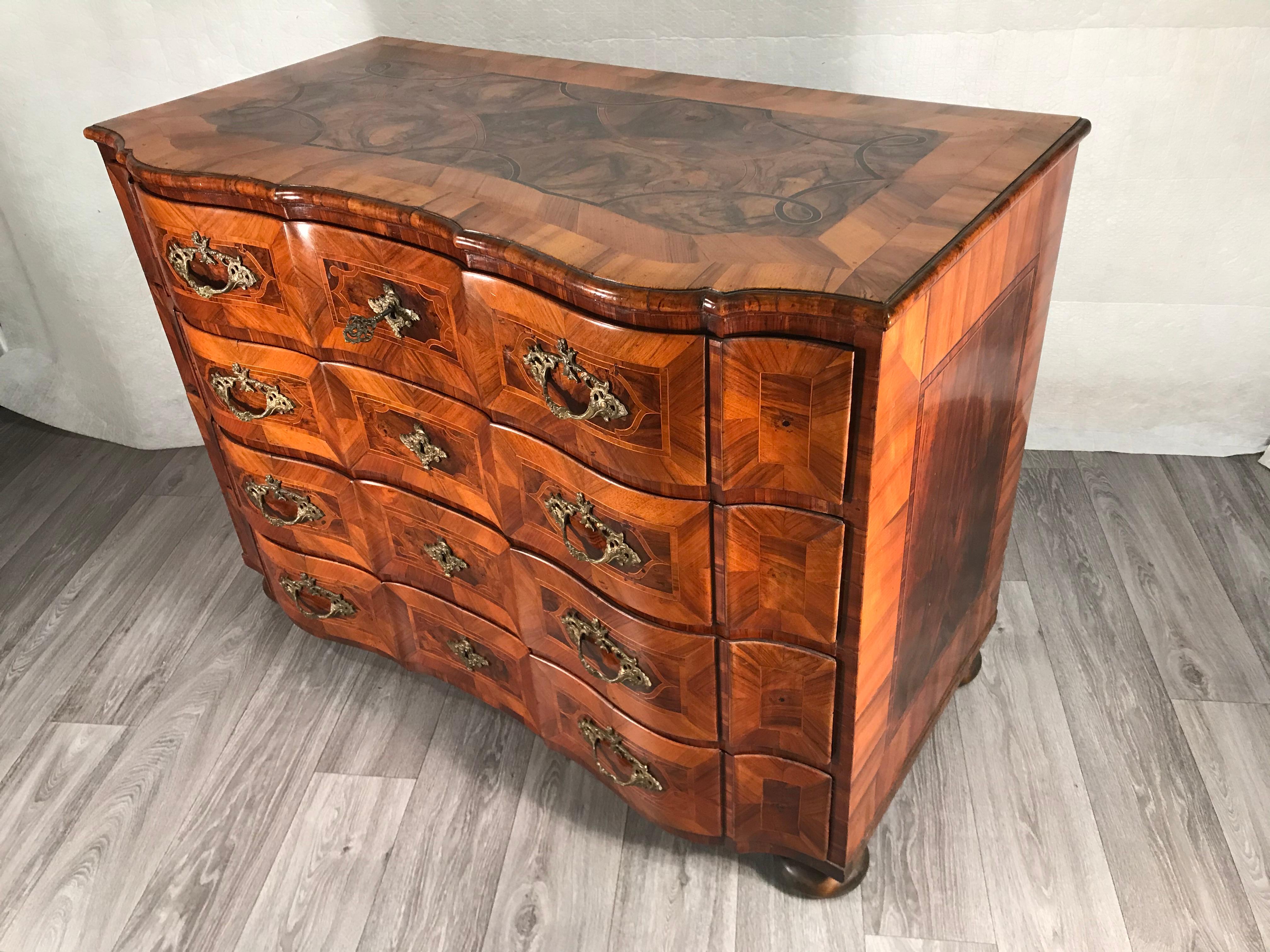 Baroque Chest of Drawers, Southern Germany 1750, Walnut 1