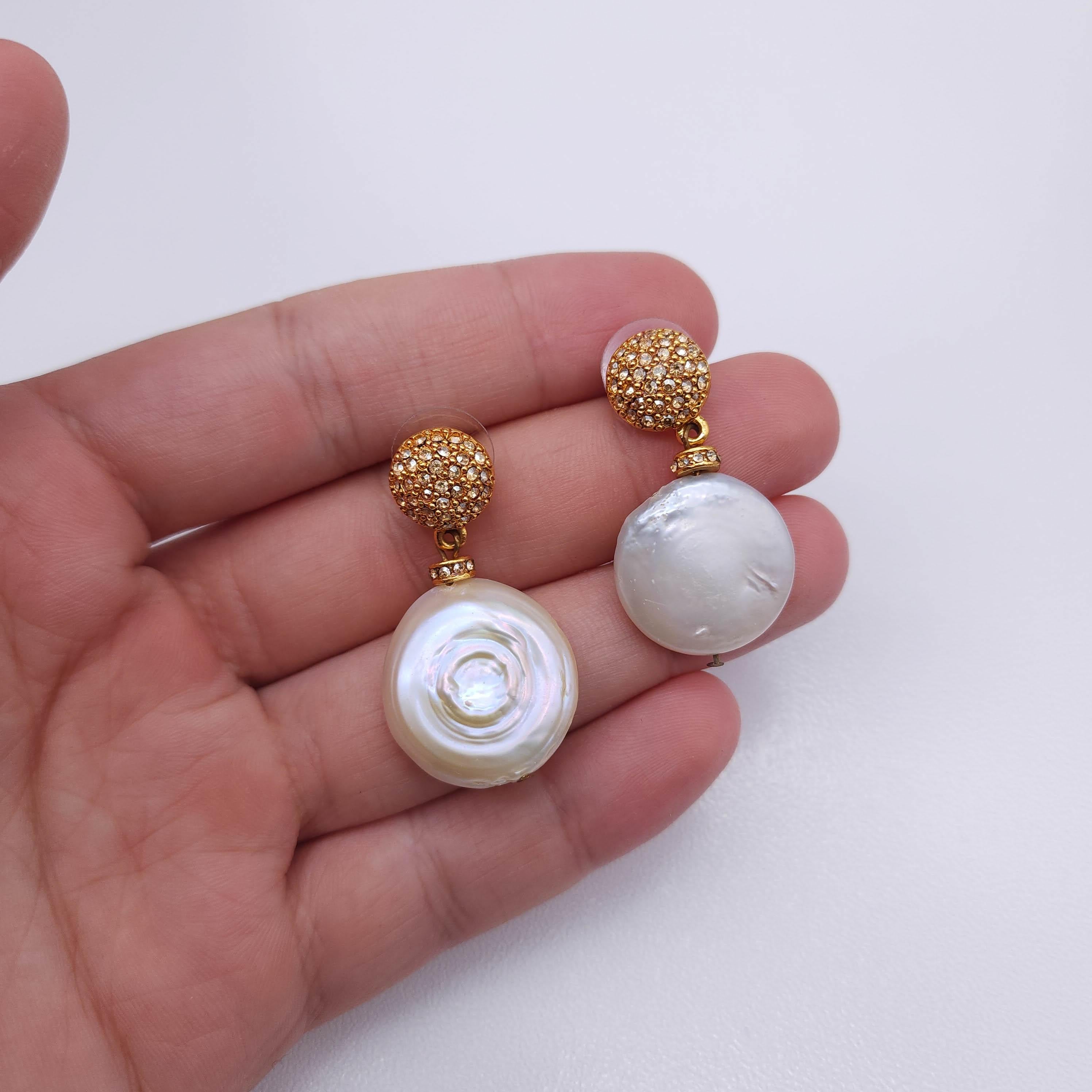 Pendientes barrocos de gota de oro con perla y circonita cúbica, vintage Corte redondo en venta