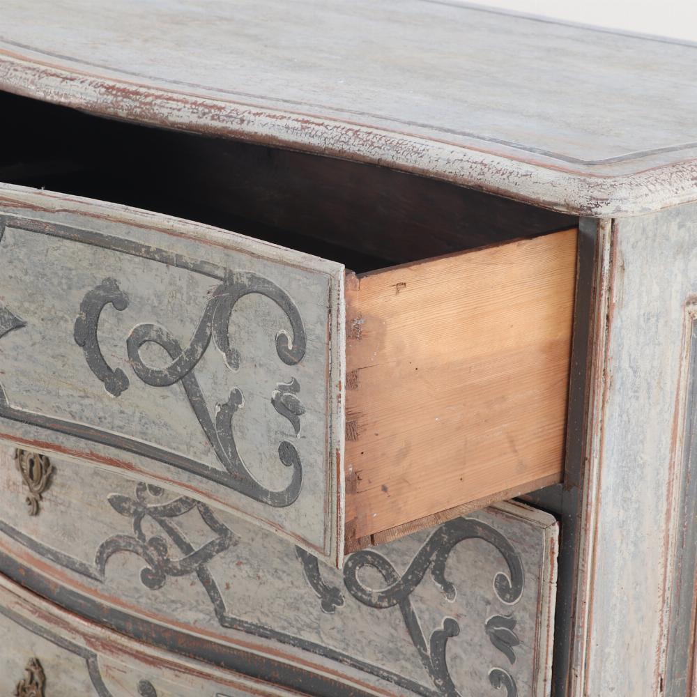Commode / Cassettiera barocca, 18° secolo. In condizioni buone in vendita a Philadelphia, PA