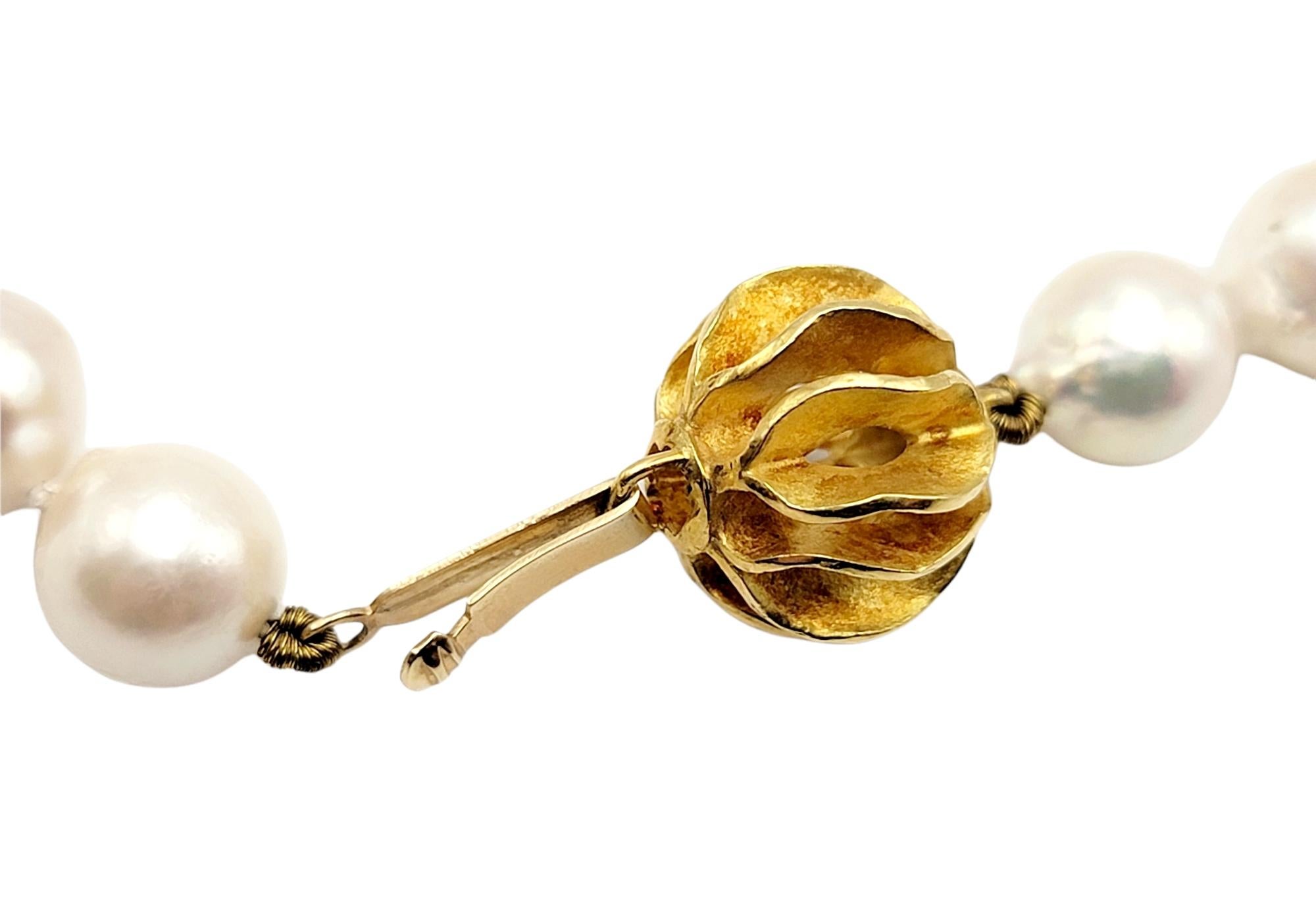 Baroque Cultured Akoya Pearl and 14 Karat Yellow Gold Disc Station Bracelet For Sale 1