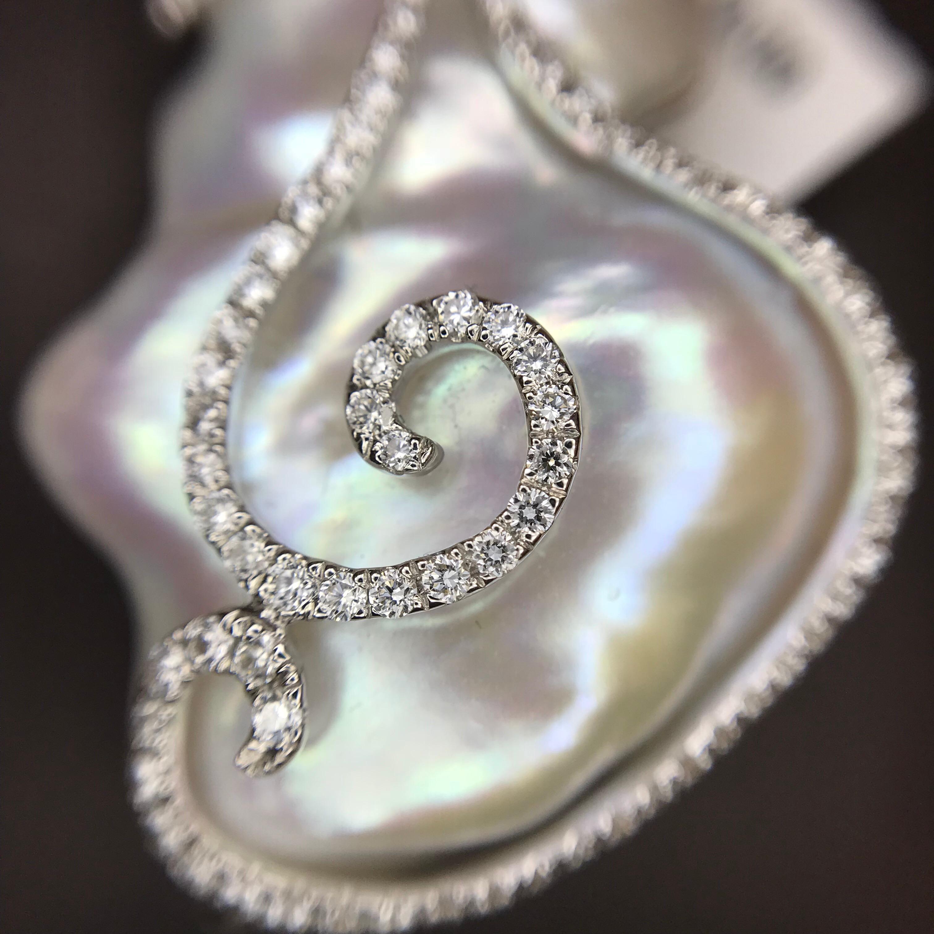 Baroque Cultured Freshwater Pearl Diamond and White Gold Pendant In New Condition For Sale In San Francisco, CA