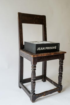Baroque dark stained oak wood side chair circa 19th Century Sweden