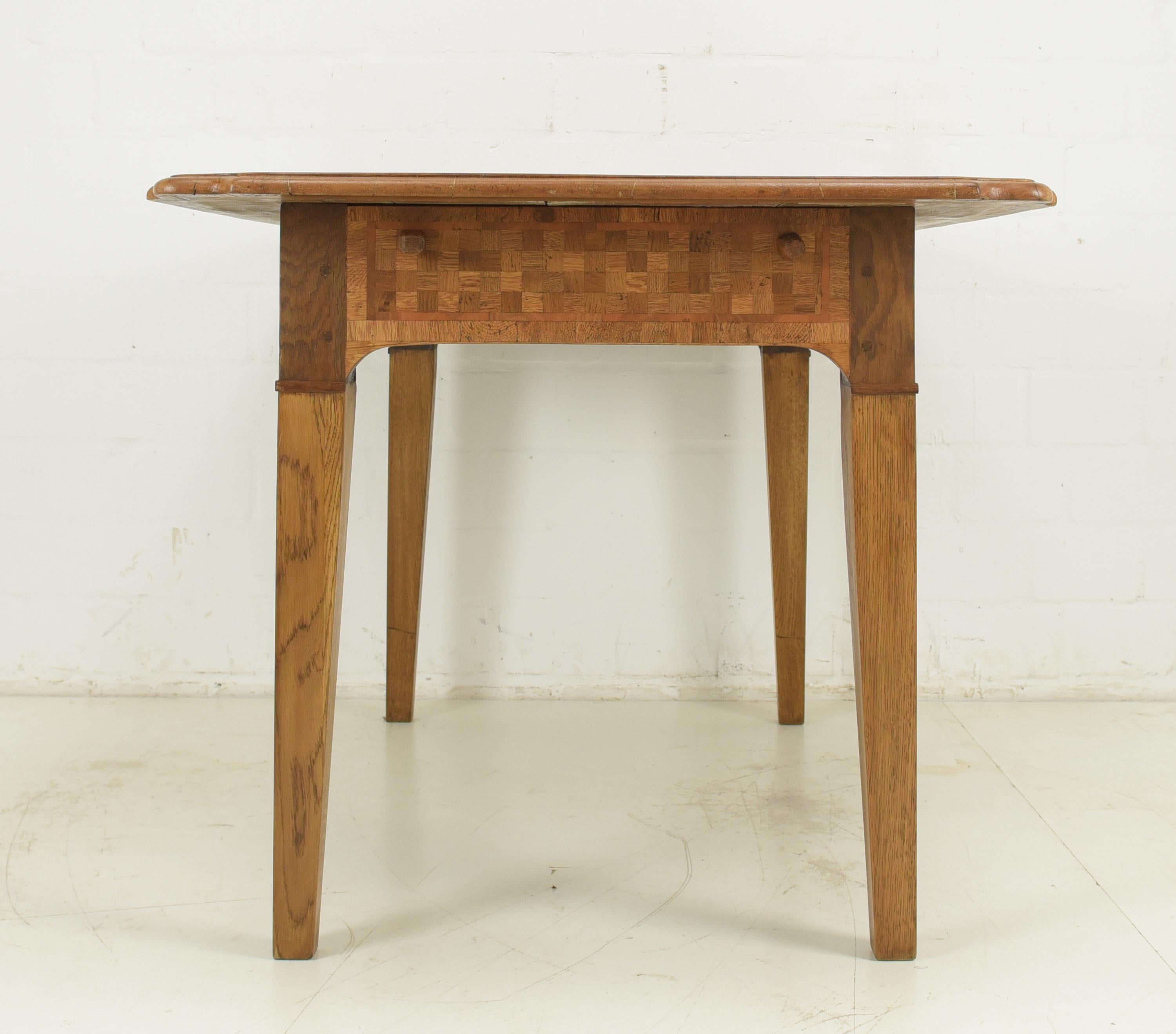 Baroque Desk / Dining Table / Kitchen Table in Solid Oak, 1770 For Sale 3