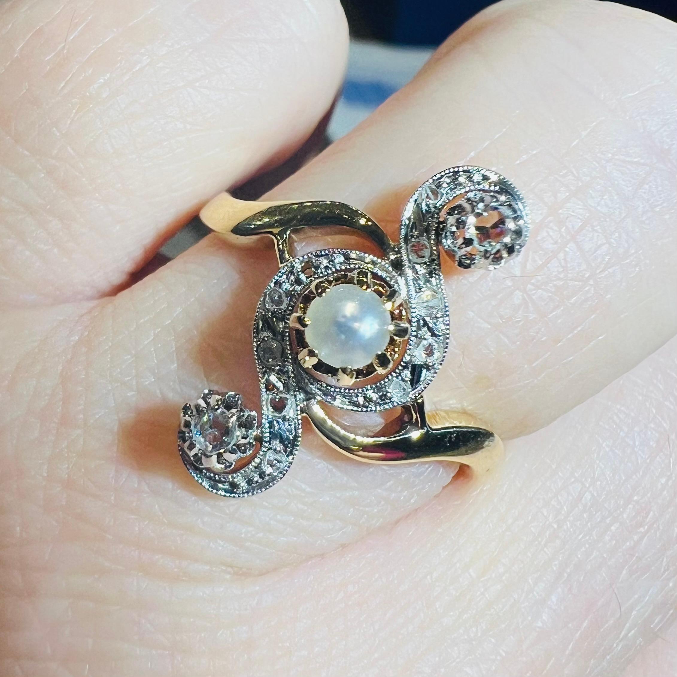 Anillo barroco de diamantes y perlas, oro de 18 quilates, diamantes talla rosa, finales del siglo XIX en venta 1