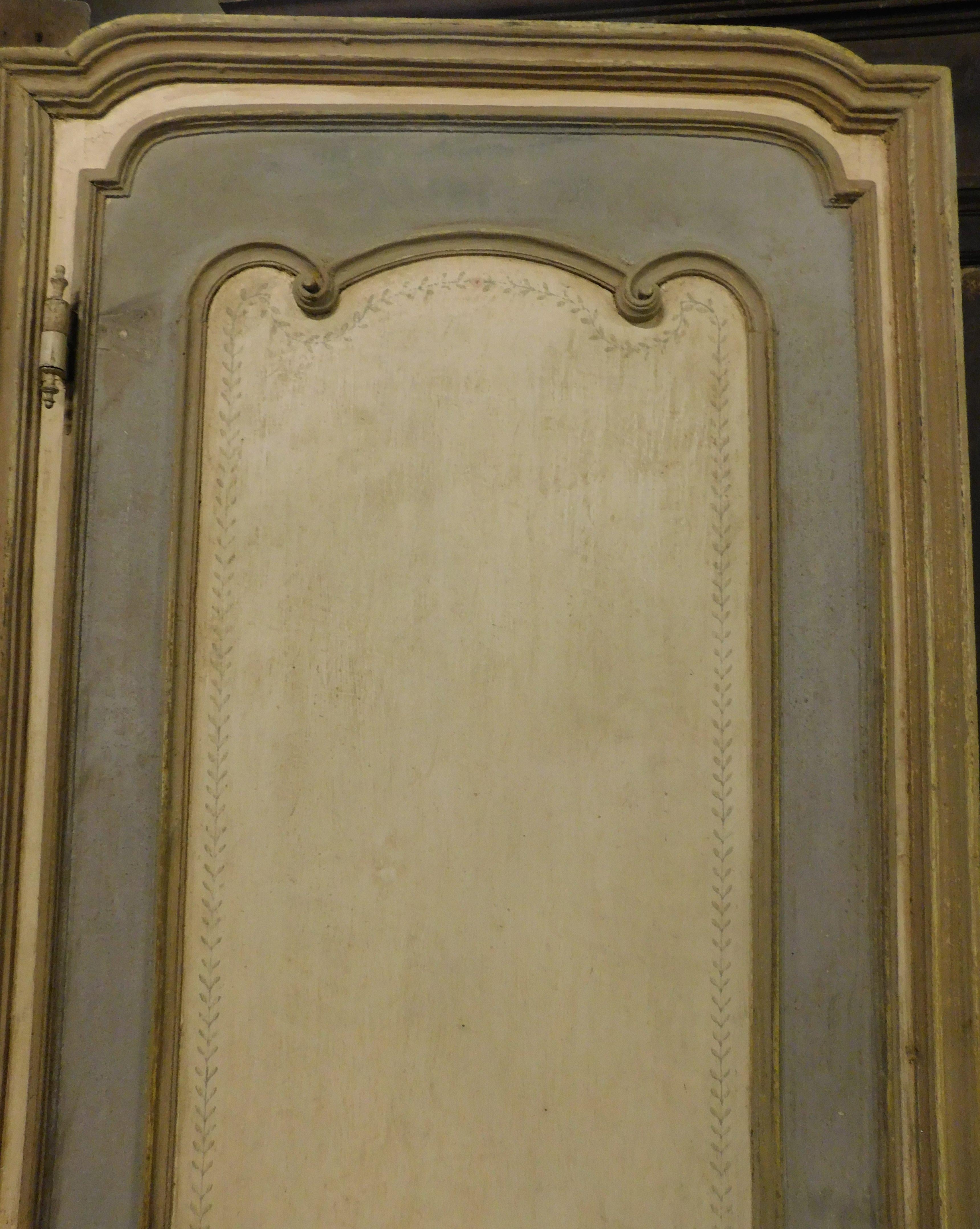 Tür im Barockstil, geformt und lackiert, gewölbt und mit Rahmen, ''700 Italien im Zustand „Gut“ im Angebot in Cuneo, Italy (CN)