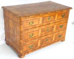 Baroque Dresser in Walnut, 1770s