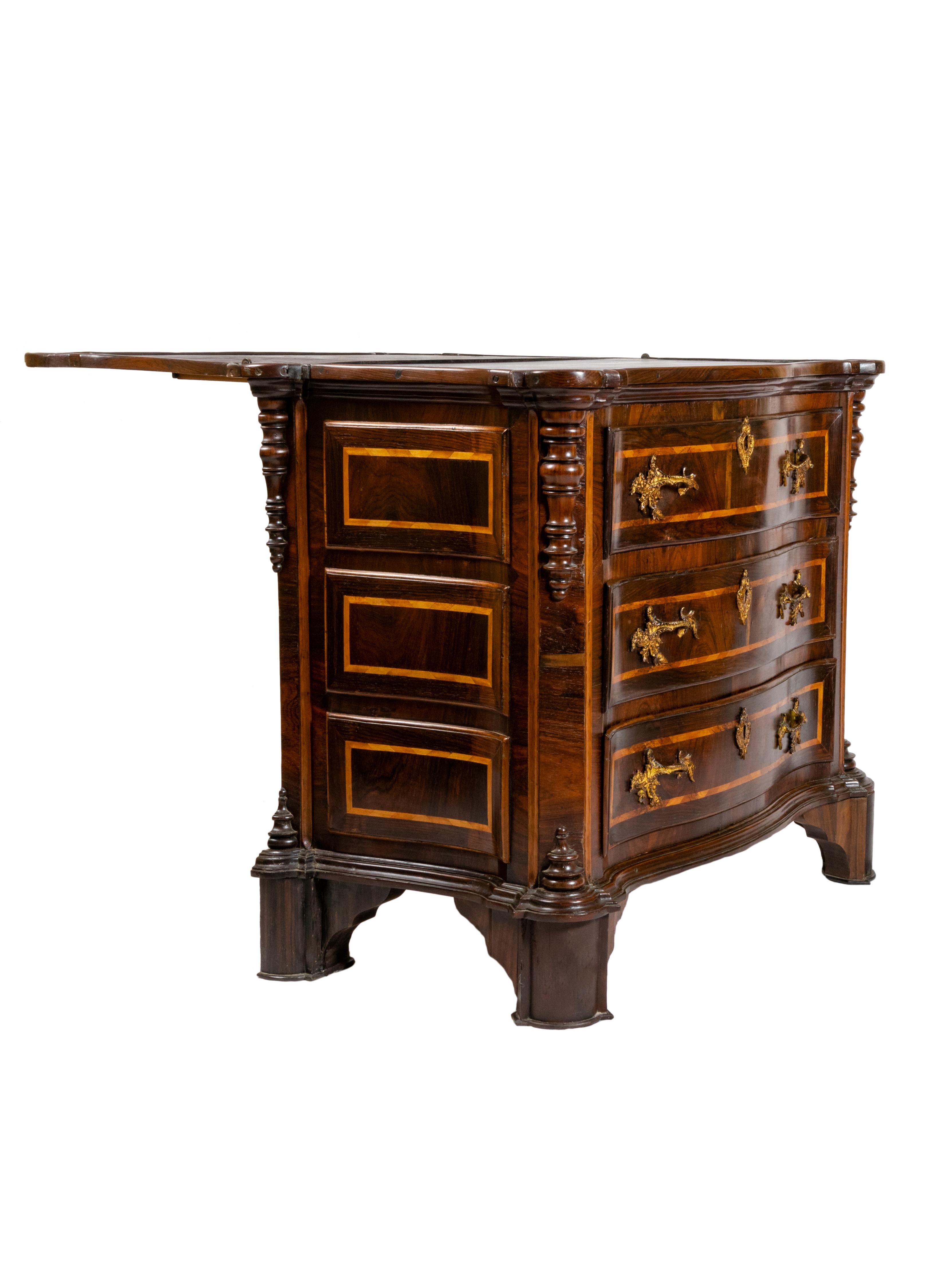 Baroque Drop Leaf Table Chest of Drawers, 17th Century For Sale 6