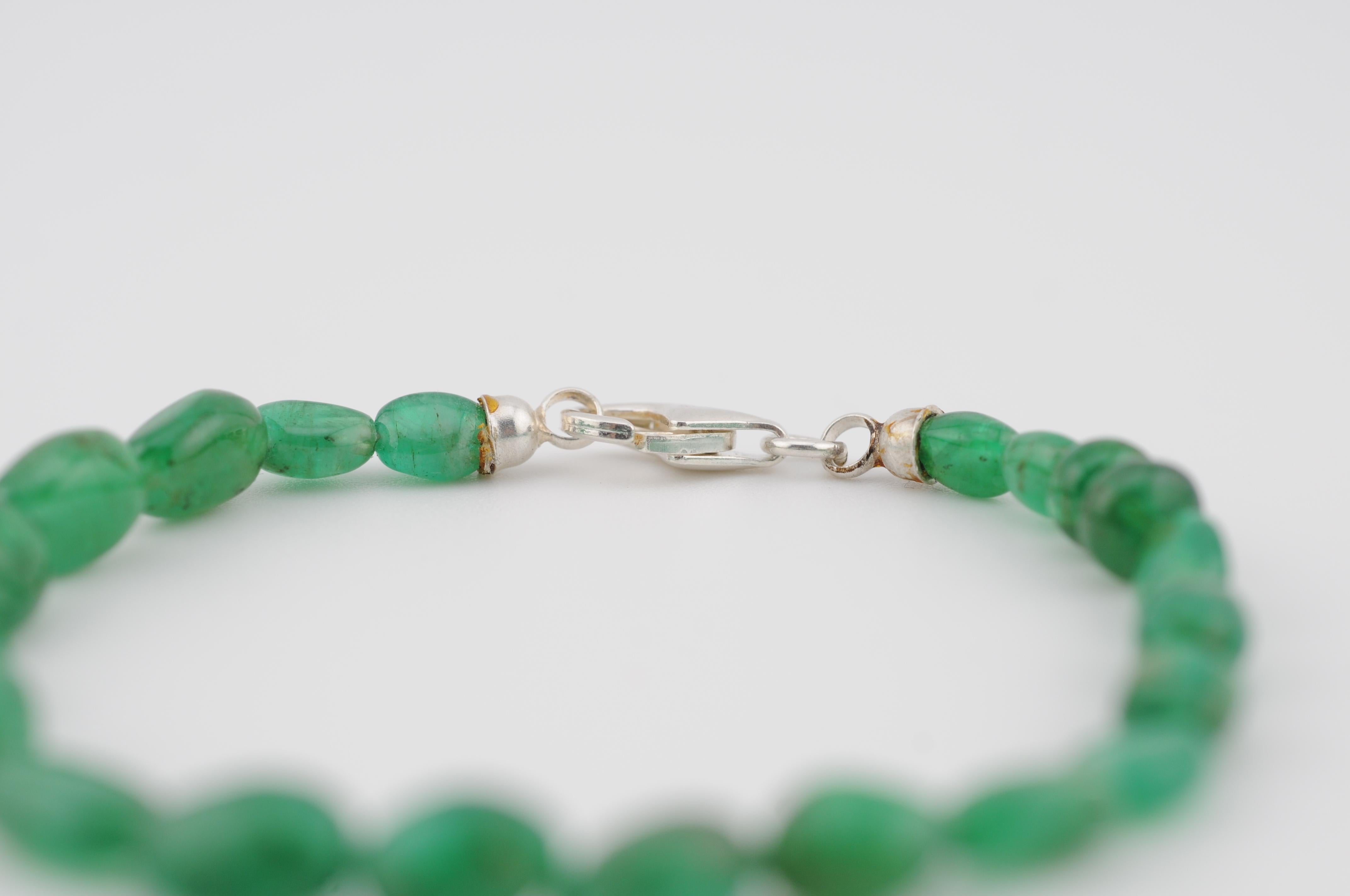 Bracciale di smeraldi barocco - 21 smeraldi verdi (circa 48,5 carati) In condizioni buone in vendita a Berlin, BE