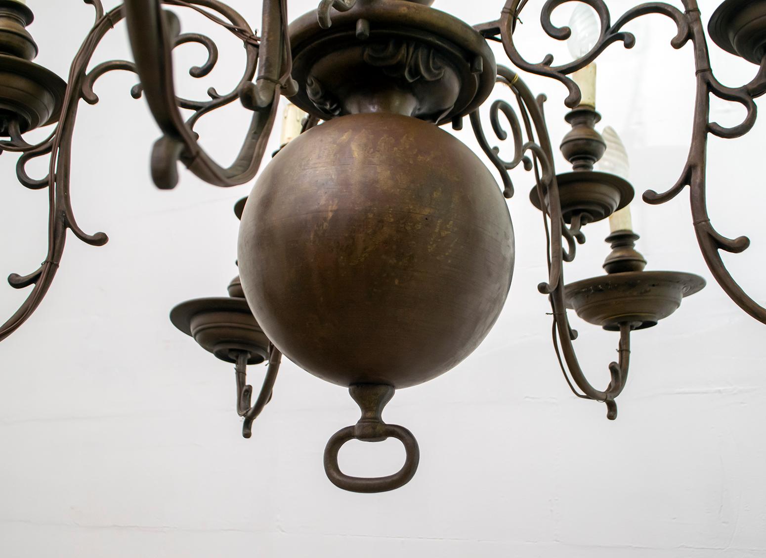Baroque Five-Armed Italian Bronze Chandelier, 1700s For Sale 2