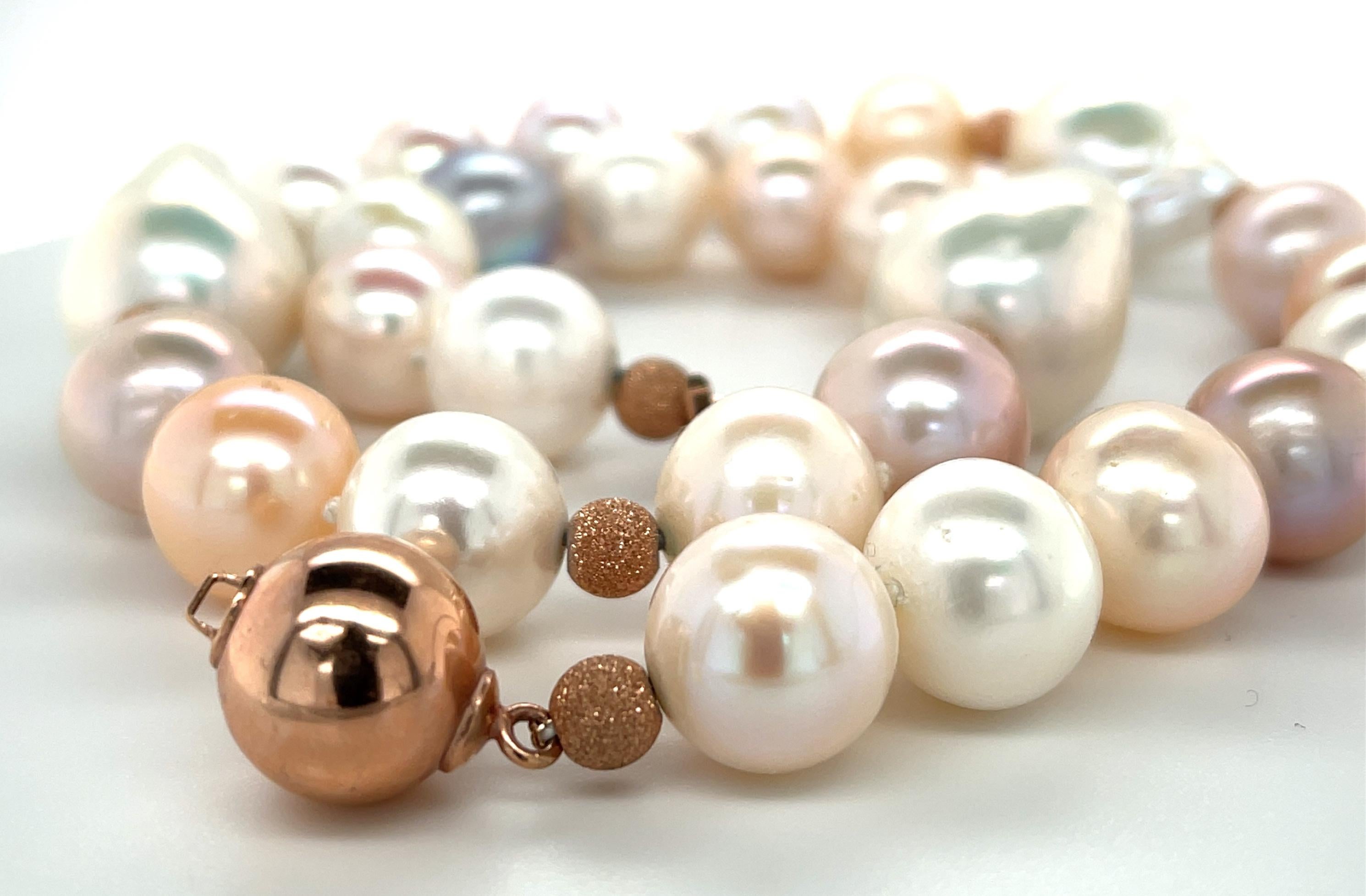 Baroque Freshwater Pearl Necklace, Peach, White and Lavender Color, 17 Inches For Sale 5