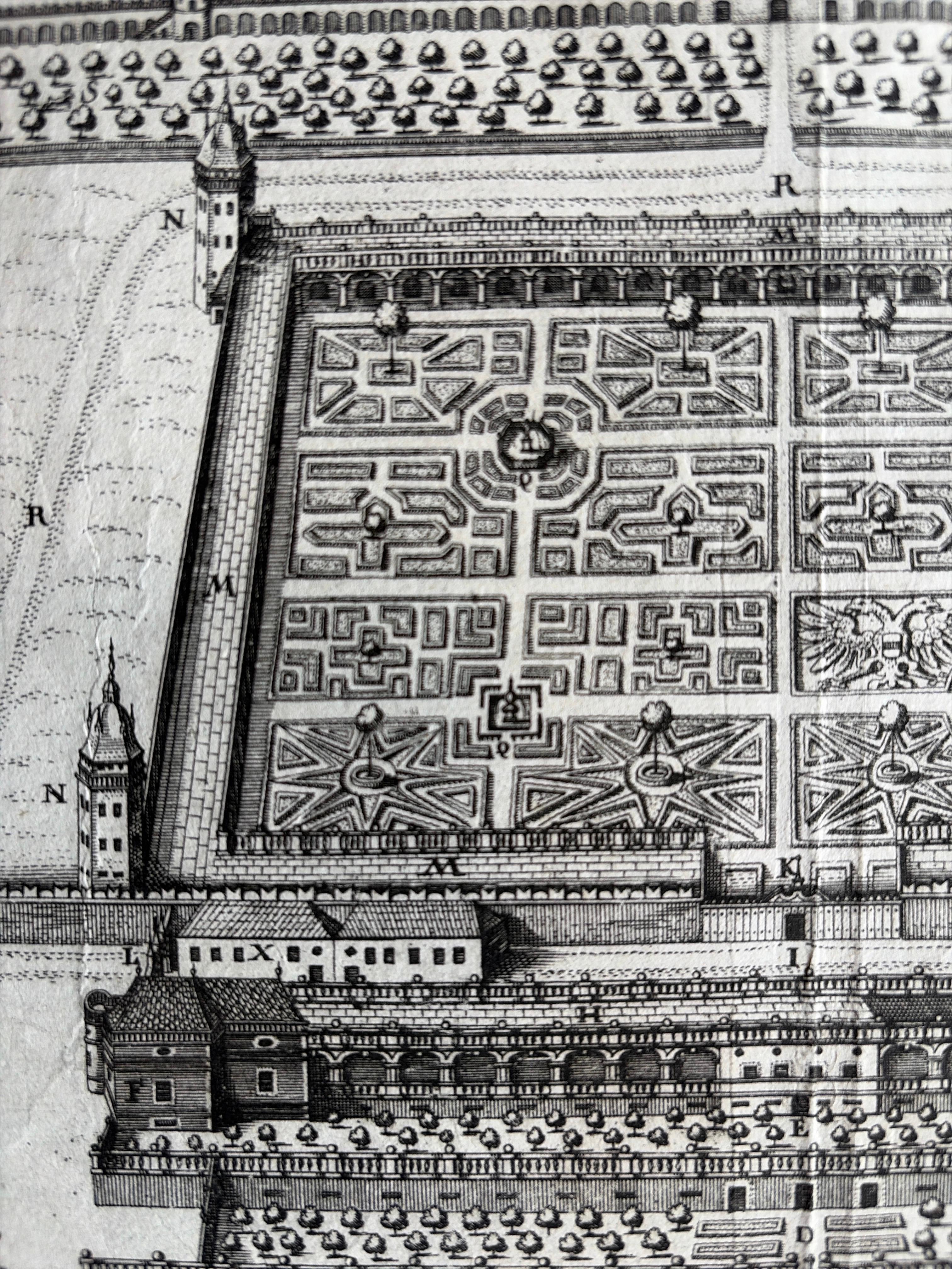 Jardin et palais baroques près de Vienne - Gravure architecturale ancienne, 1649 État moyen - En vente à Langweer, NL