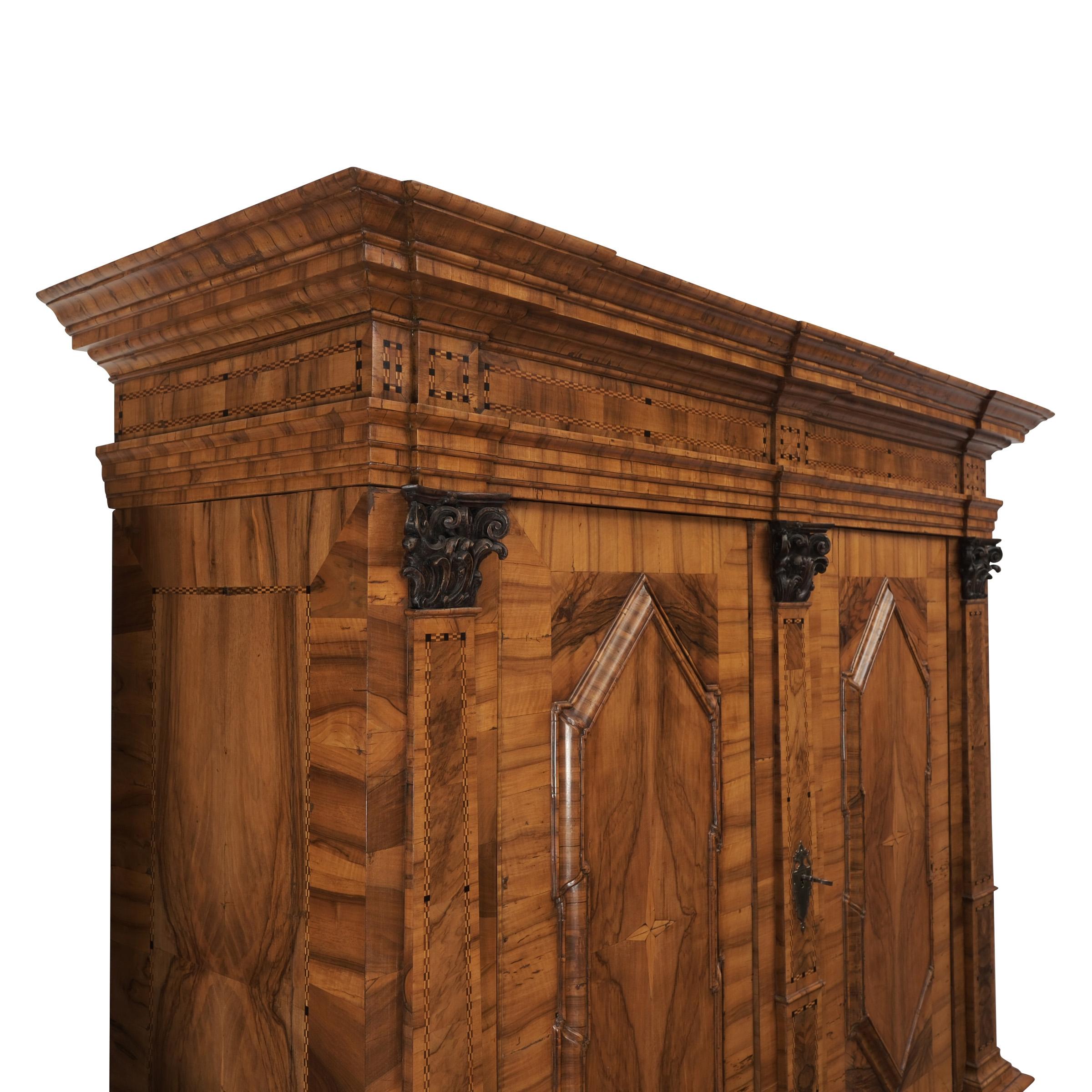 Baroque Hall Cupboard 1770/80 Walnut and Walnut Burl For Sale 4